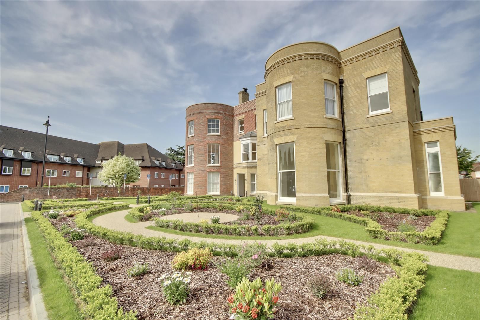 New home, 2 bed flat for sale in Wykeham Place, East Street, Fareham