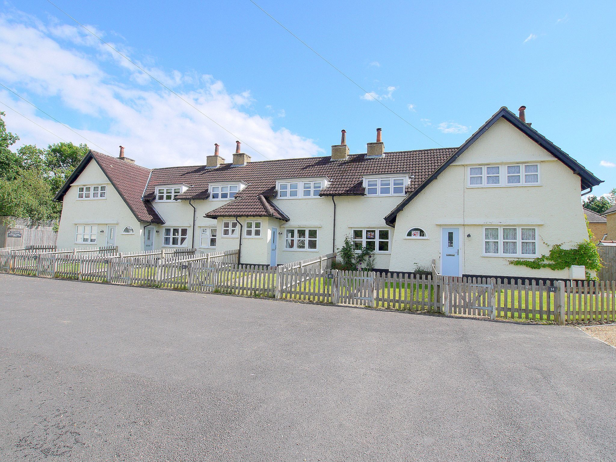 2 bed terraced house for sale in Powder Mill Lane, Leigh, Tonbridge