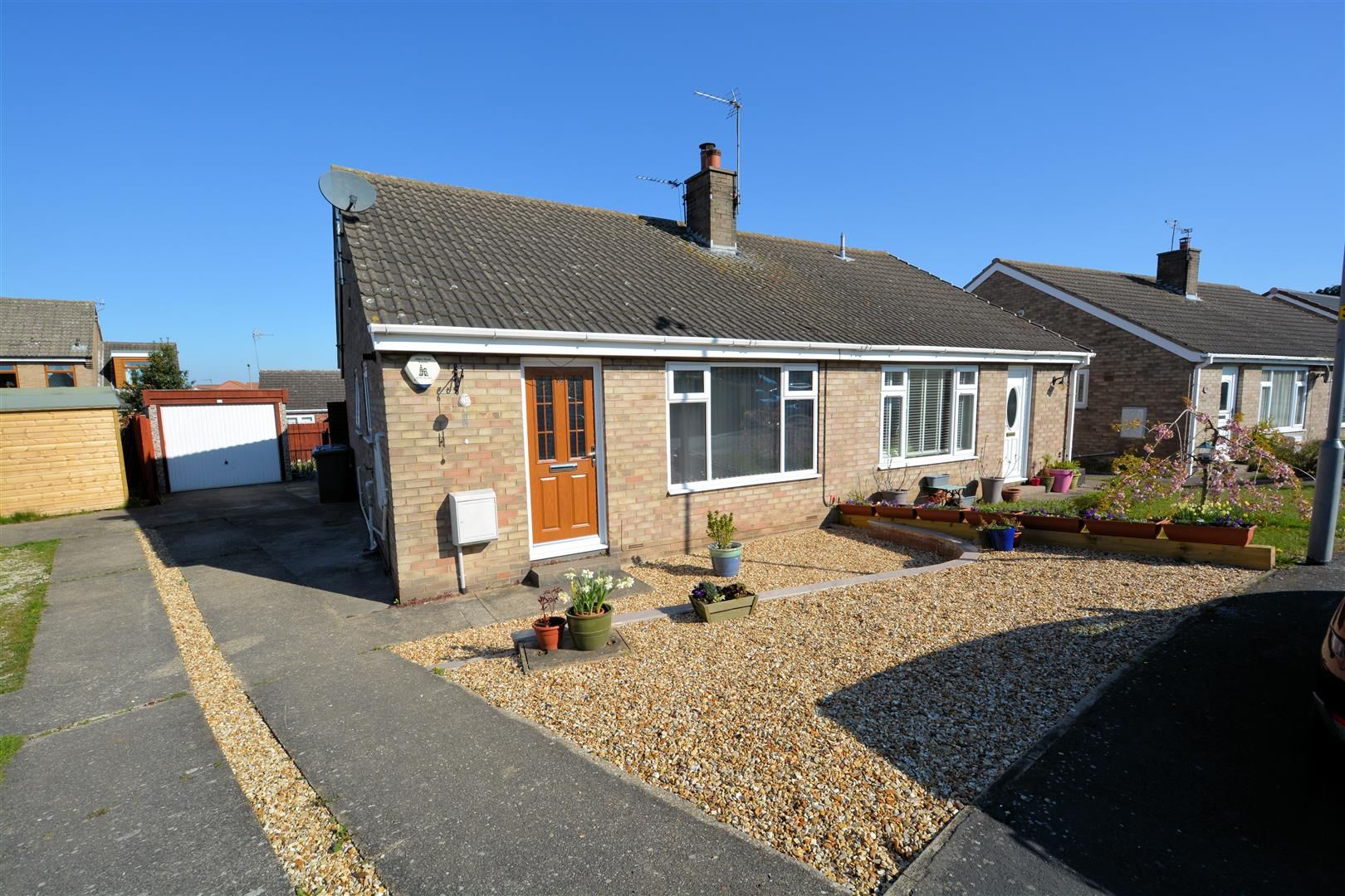 2 bed semidetached bungalow for sale in Cedar Close, Thorpe Willoughby