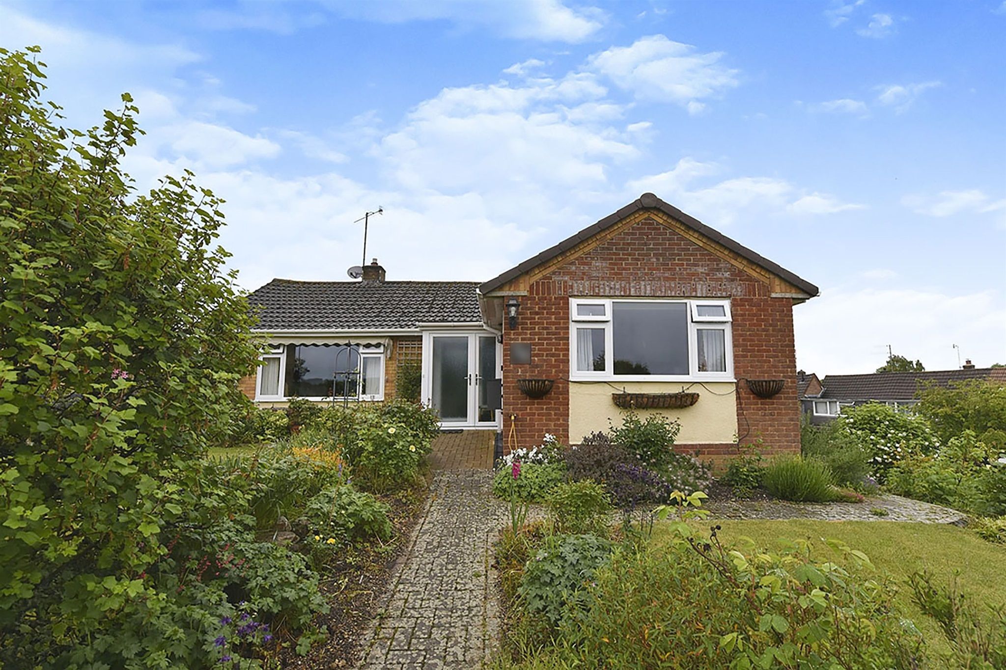 3 bed detached bungalow for sale in Wessington Park, Calne SN11 Zoopla