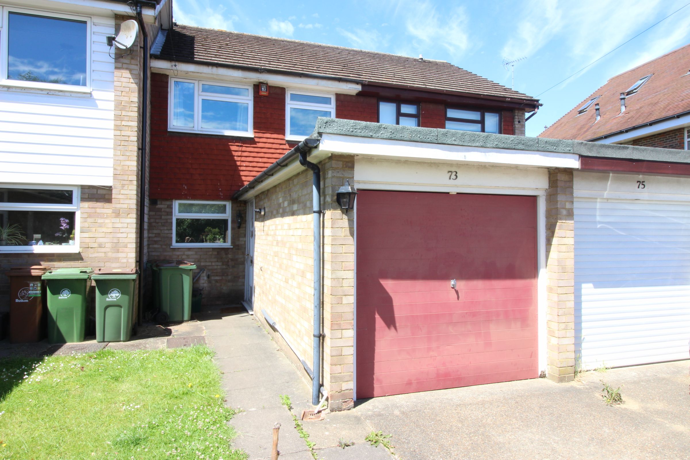 3 bed terraced house to rent in Green Lane, Worcester Park, Surrey KT4