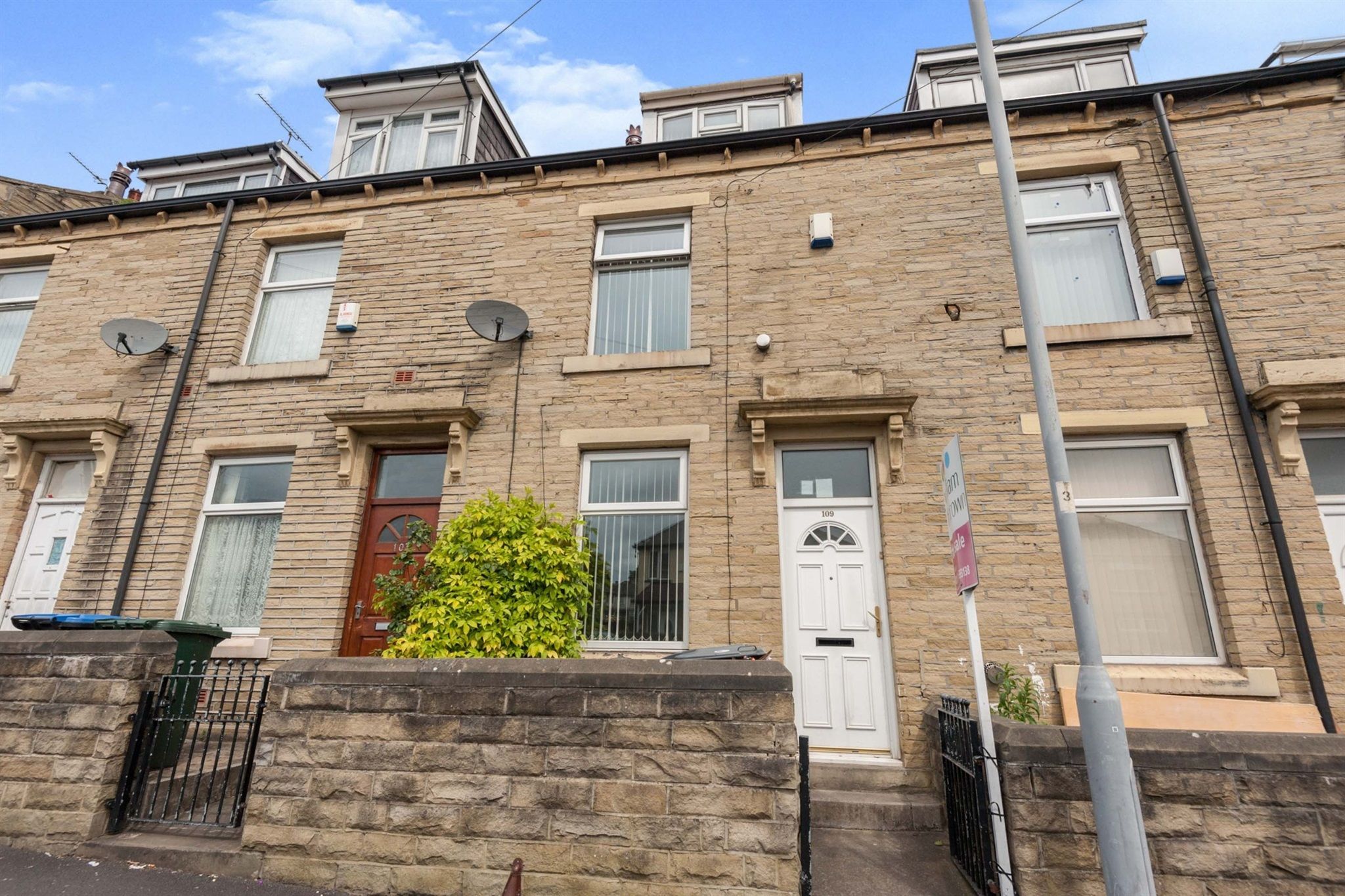 4 bed terraced house for sale in Round Street, Bradford BD5 Zoopla