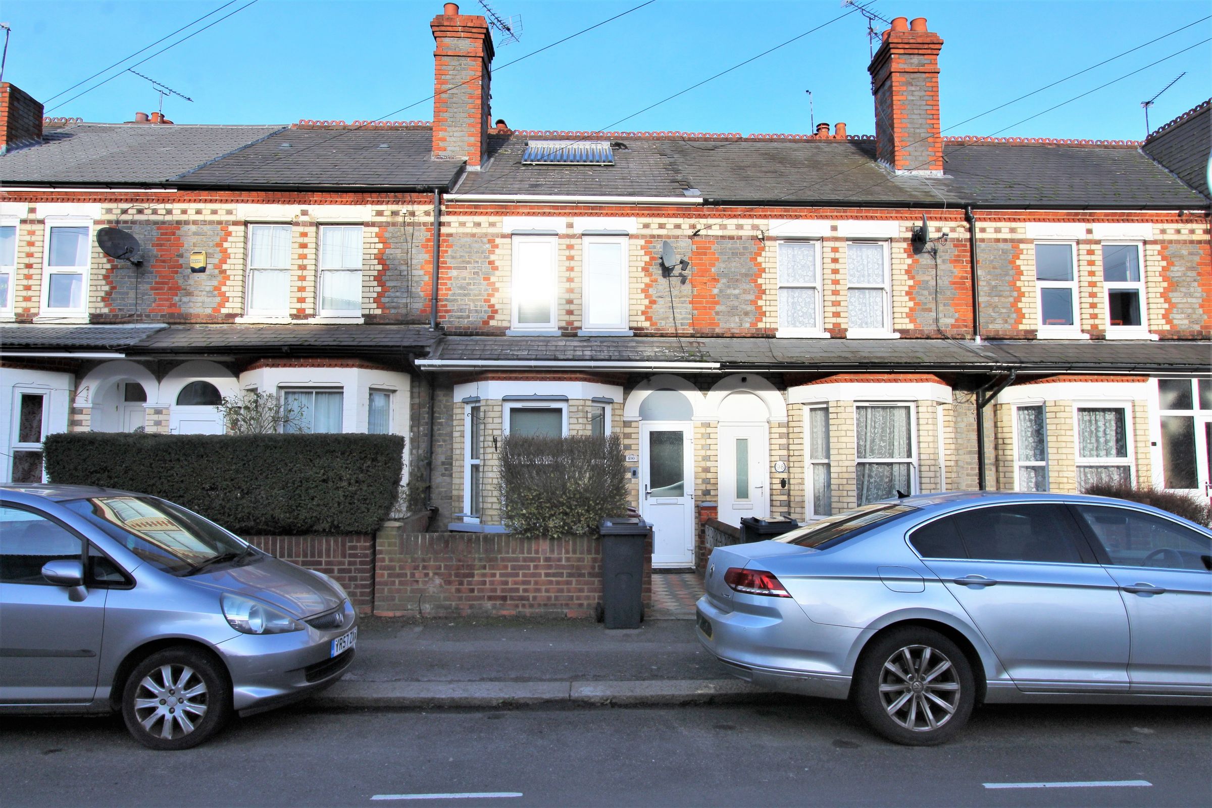 3 bed terraced house for sale in Liverpool Road, Reading, Reading RG1