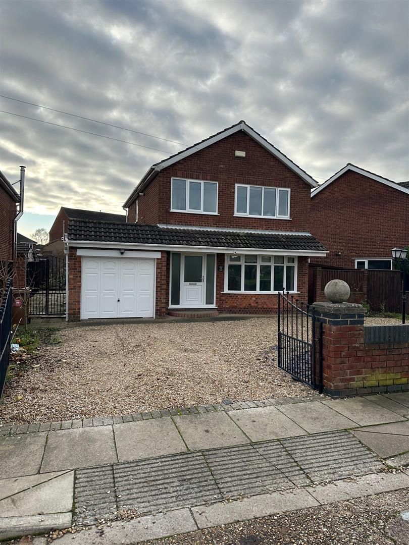 3 bed property to rent in Mayfair Drive East, Grimsby DN37 Zoopla