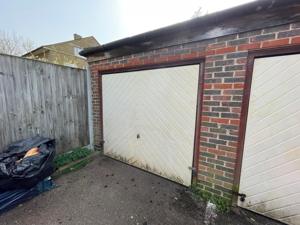 Land amp Garage At Partridge Square, Beckton, London E6  