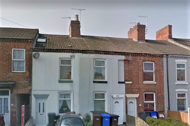 3 bed terraced house to rent in Rosliston Road, Stapenhill, BurtonOn