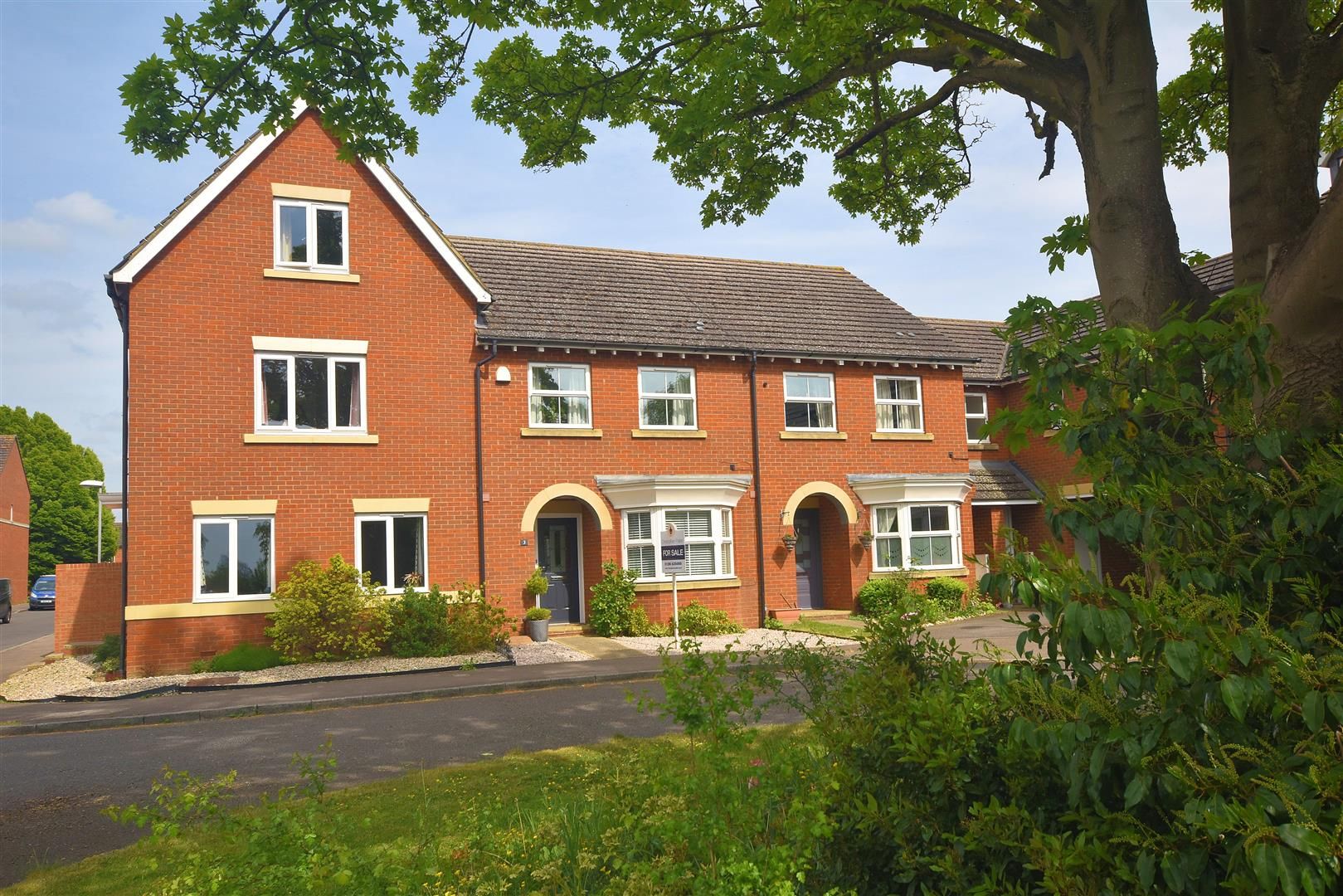 3 bed terraced house for sale in Whitebeam Close, Weston Turville