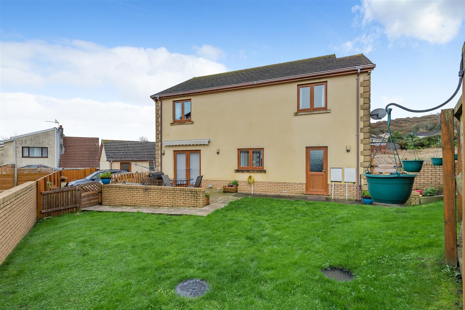 4 bed detached house for sale in Cae Linda, Trimsaran, Kidwelly SA17