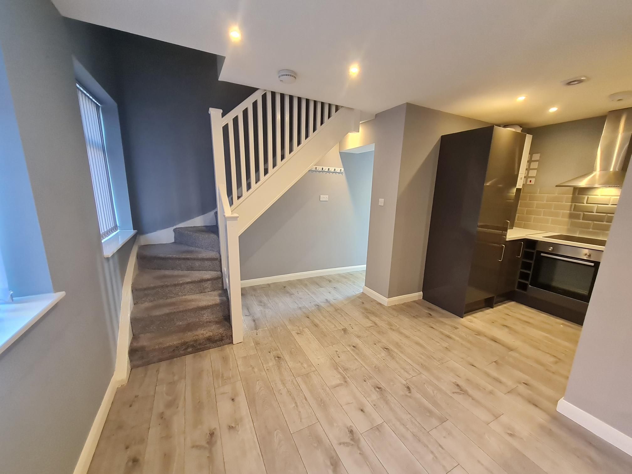 2 bed flat to rent in Dockin Hill Road, Doncaster DN1 Zoopla