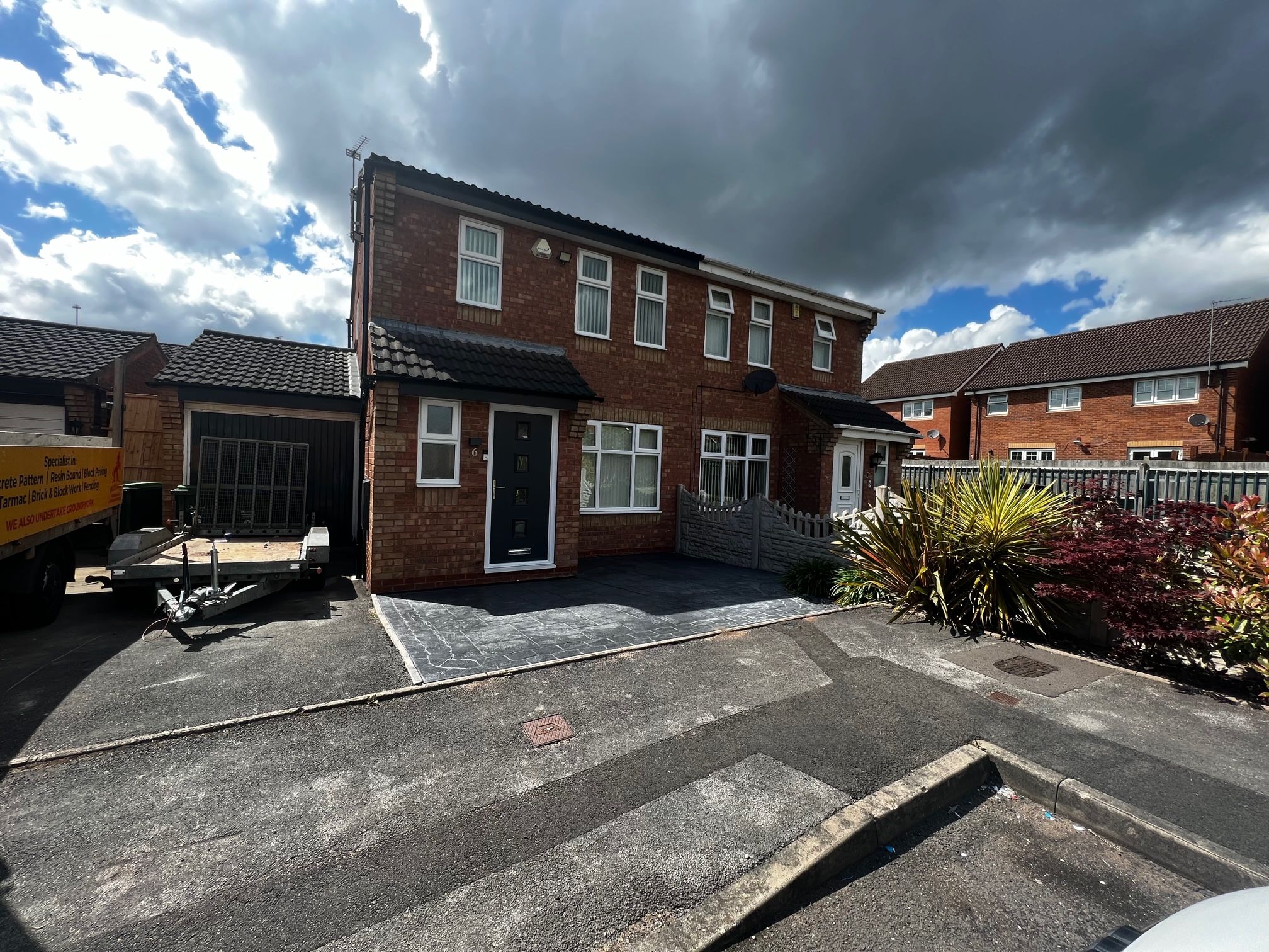 3 bed semidetached house to rent in Mallow Close, Walsall WS5 Zoopla