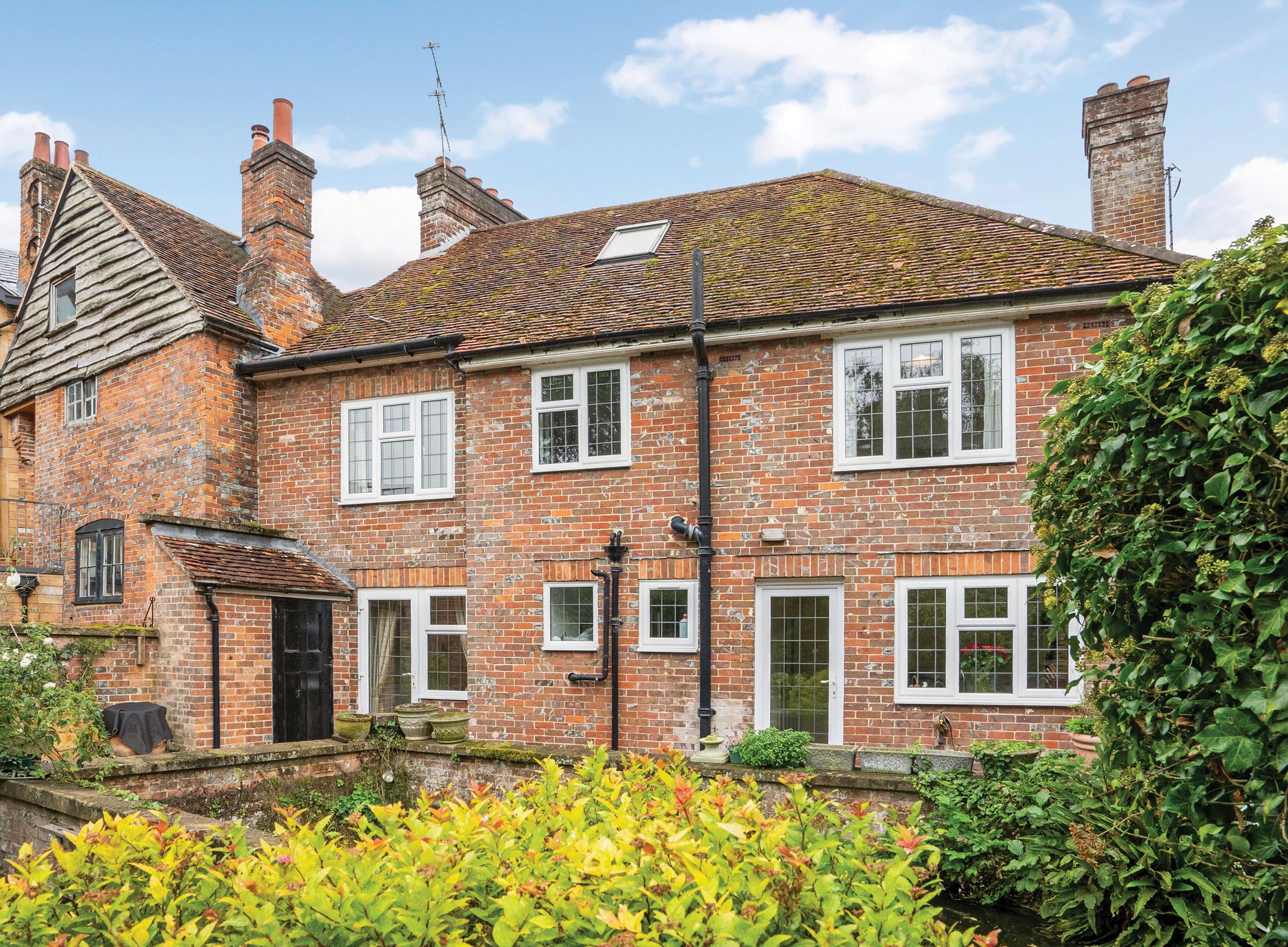 4 bed terraced house for sale in Bridge Street, Hungerford RG17 Zoopla
