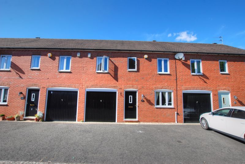 3 bed terraced house to rent in Warkworth Woods, Gosforth, Newcastle