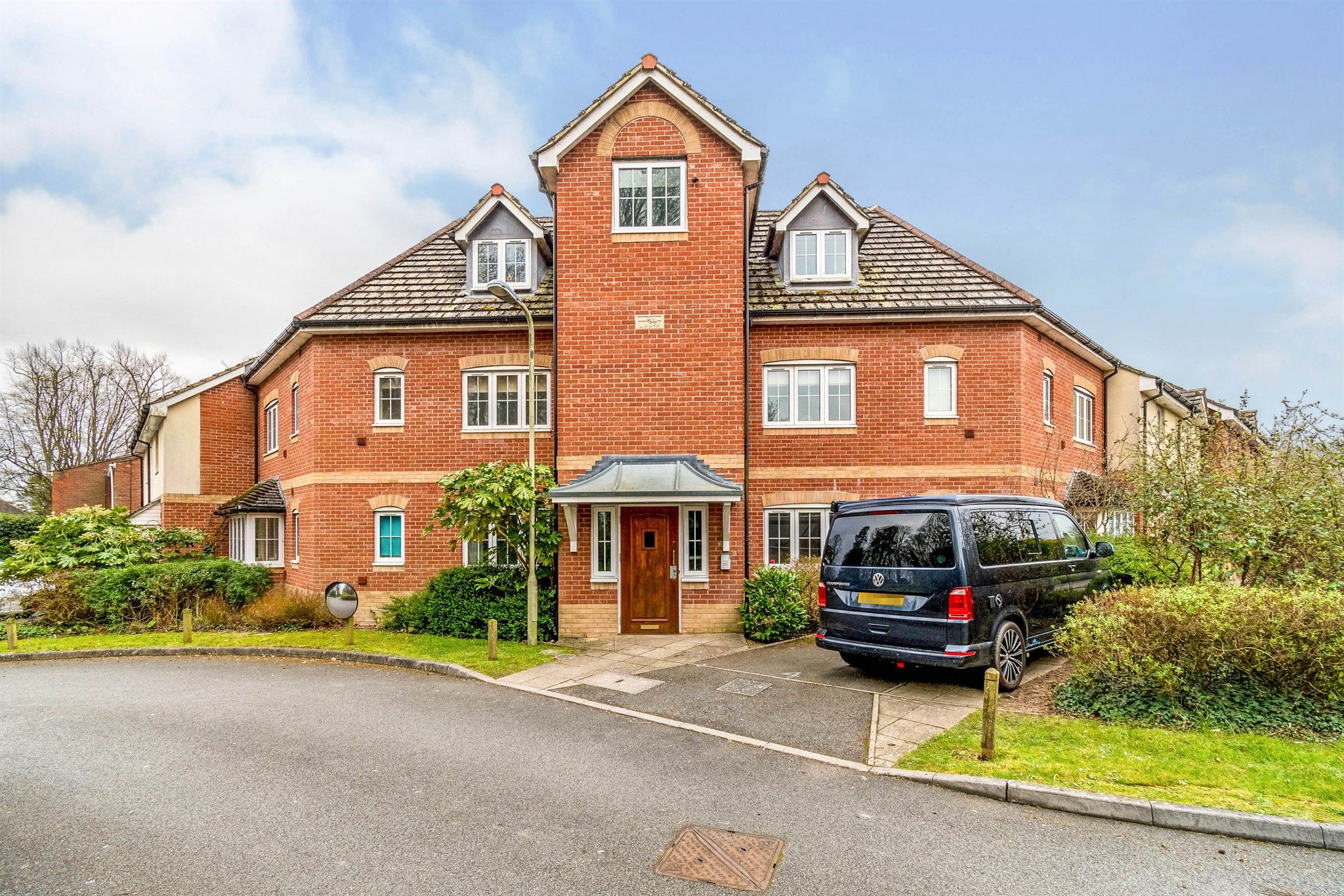 Grove Place, Winchester, Winchester SO22  