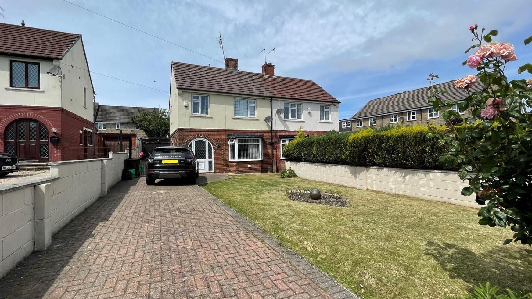 3 bed semidetached house for sale in Bradford Road, Idle, Bradford BD10 Zoopla