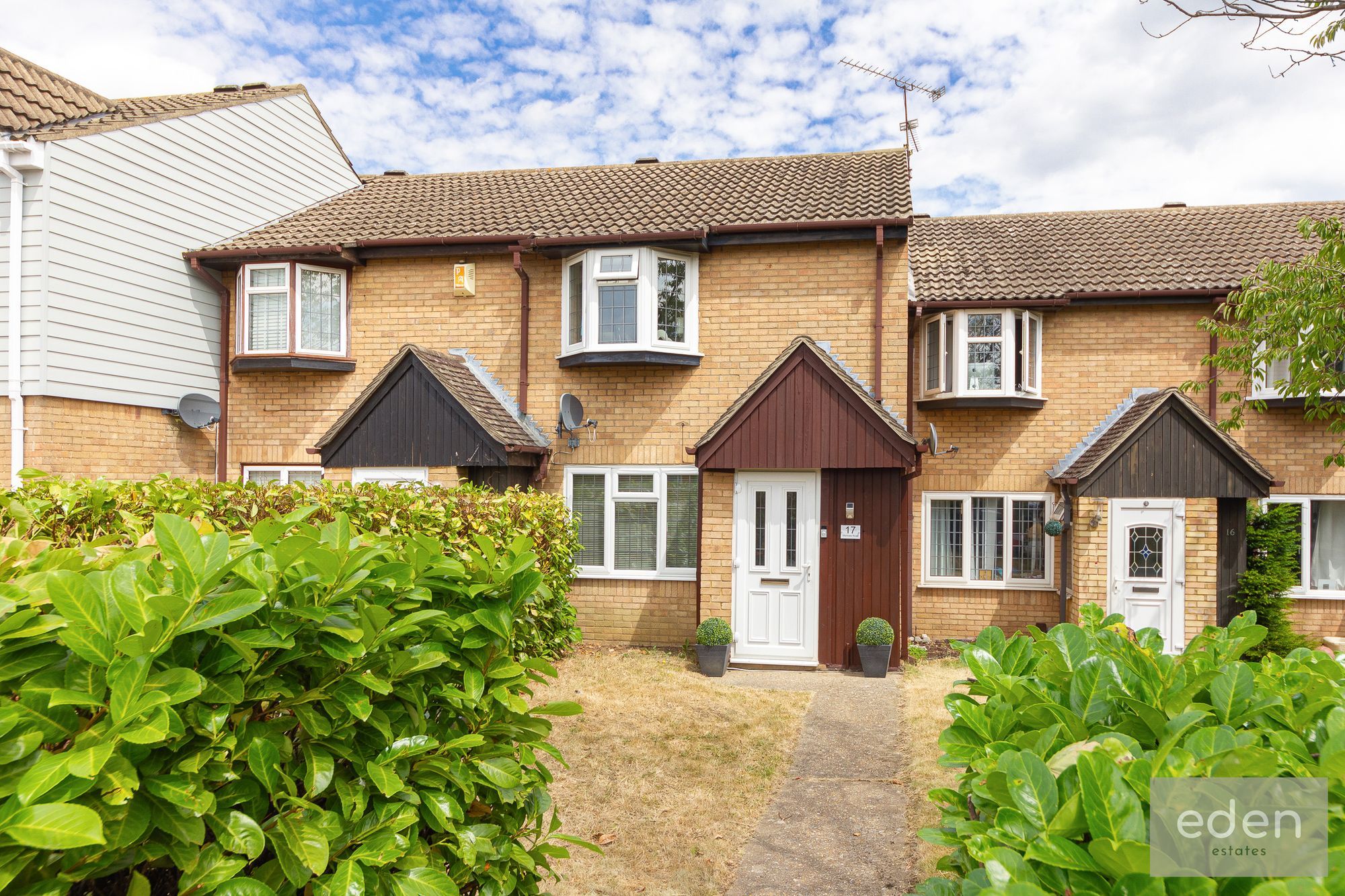 2 bed terraced house for sale in Marlowe Road, Larkfield ME20 Zoopla