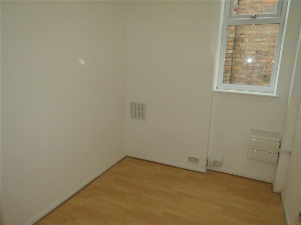 3 bed flat to rent in Ebury Road, Nottingham NG5 Zoopla