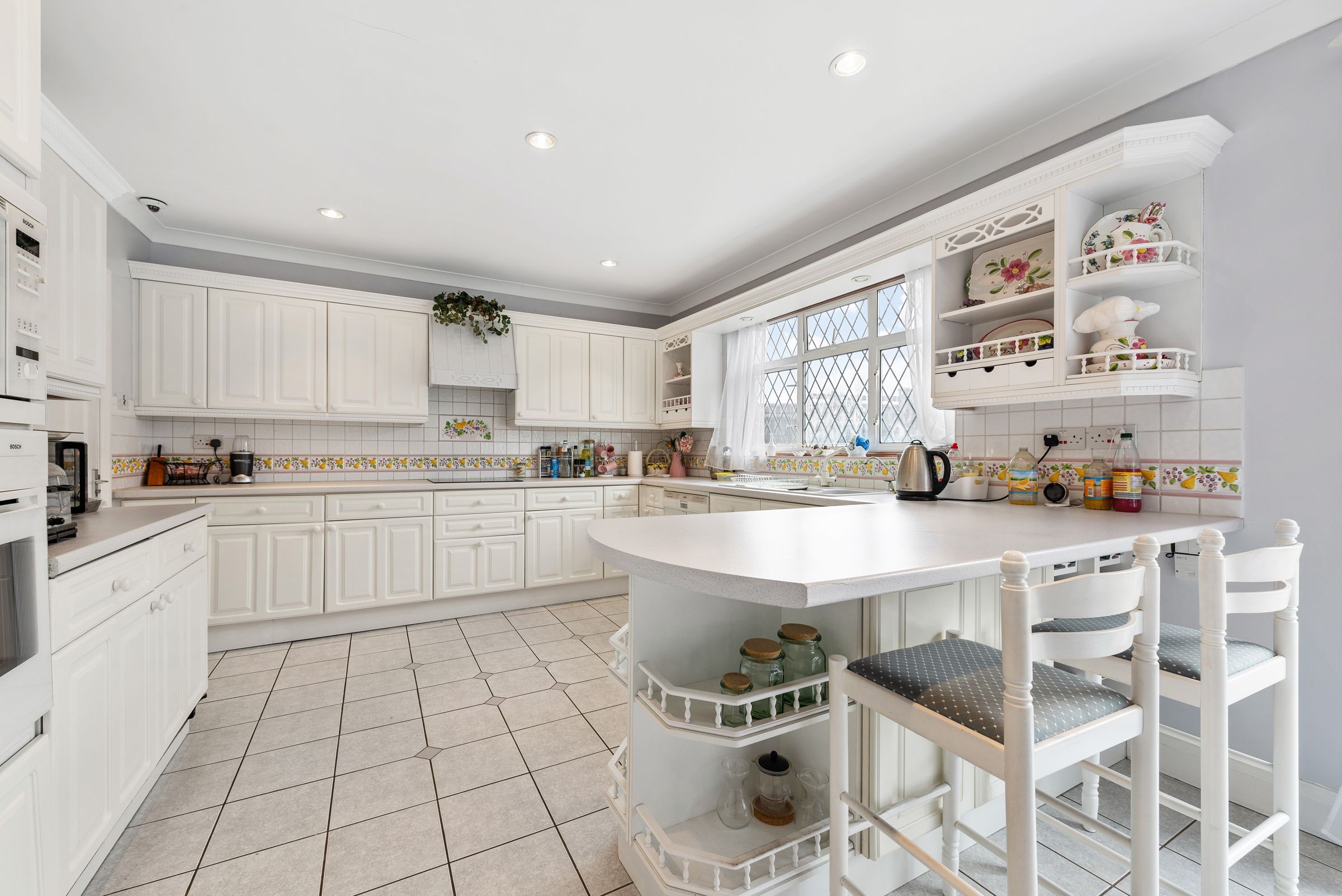 5 bed detached house for sale in Kingshill Avenue, Kenton HA3 Zoopla