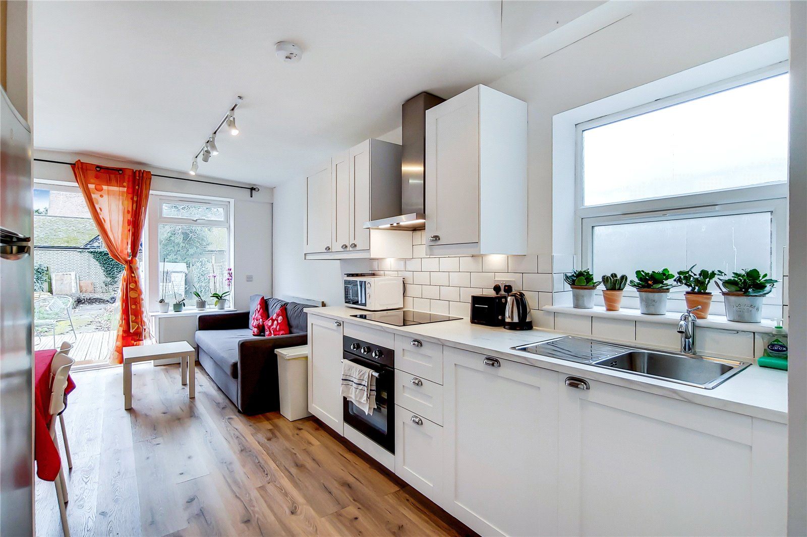 Lynton Road, Ealing Common, London W3