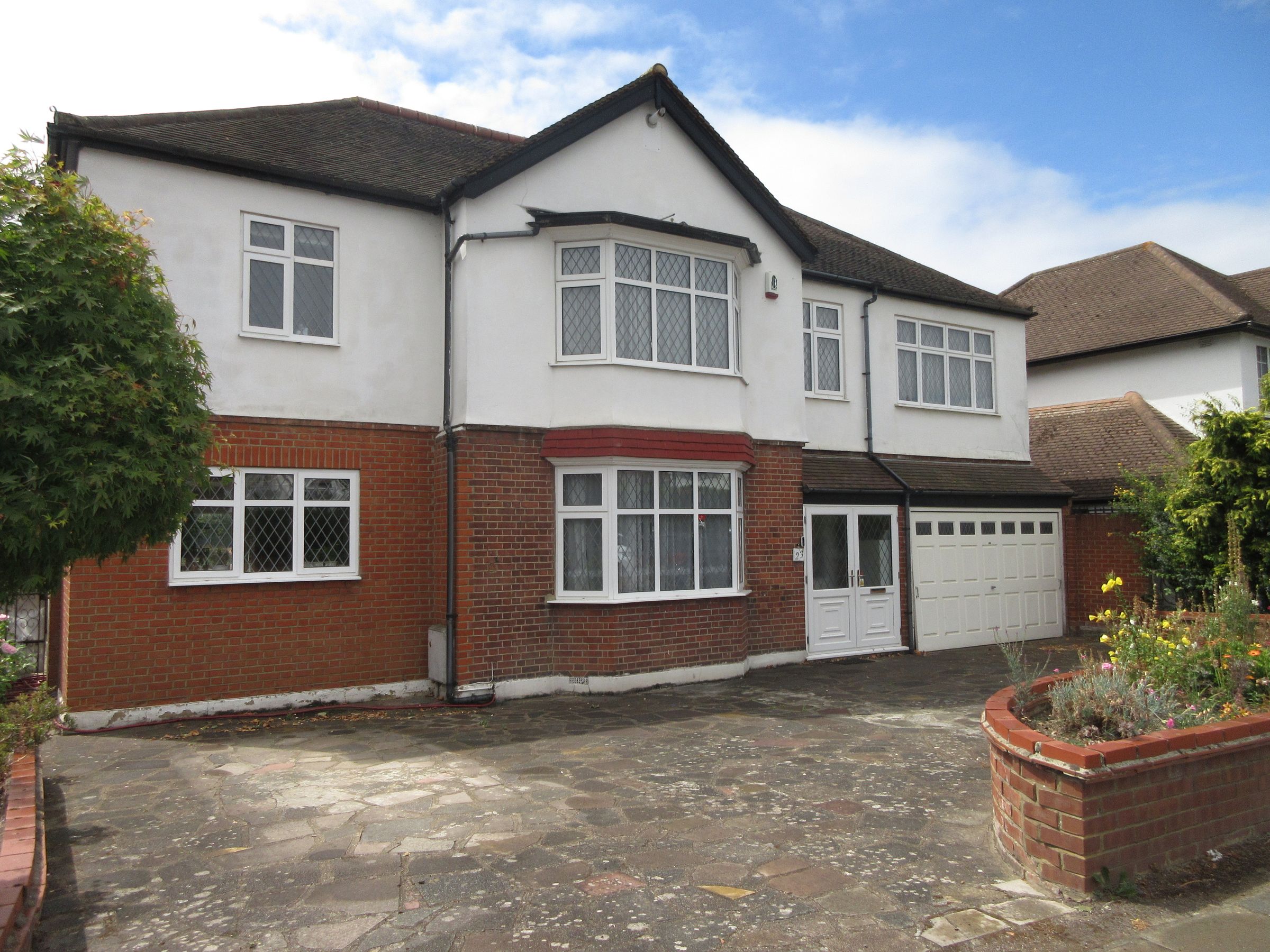 6 bed detached house for sale in Minterne Avenue, Southall UB2 Zoopla