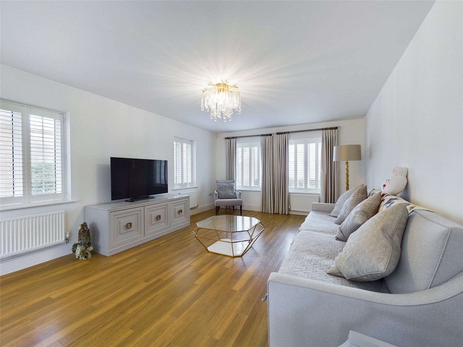 5 bed detached house for sale in Wellswood Gardens, Reading, Berkshire