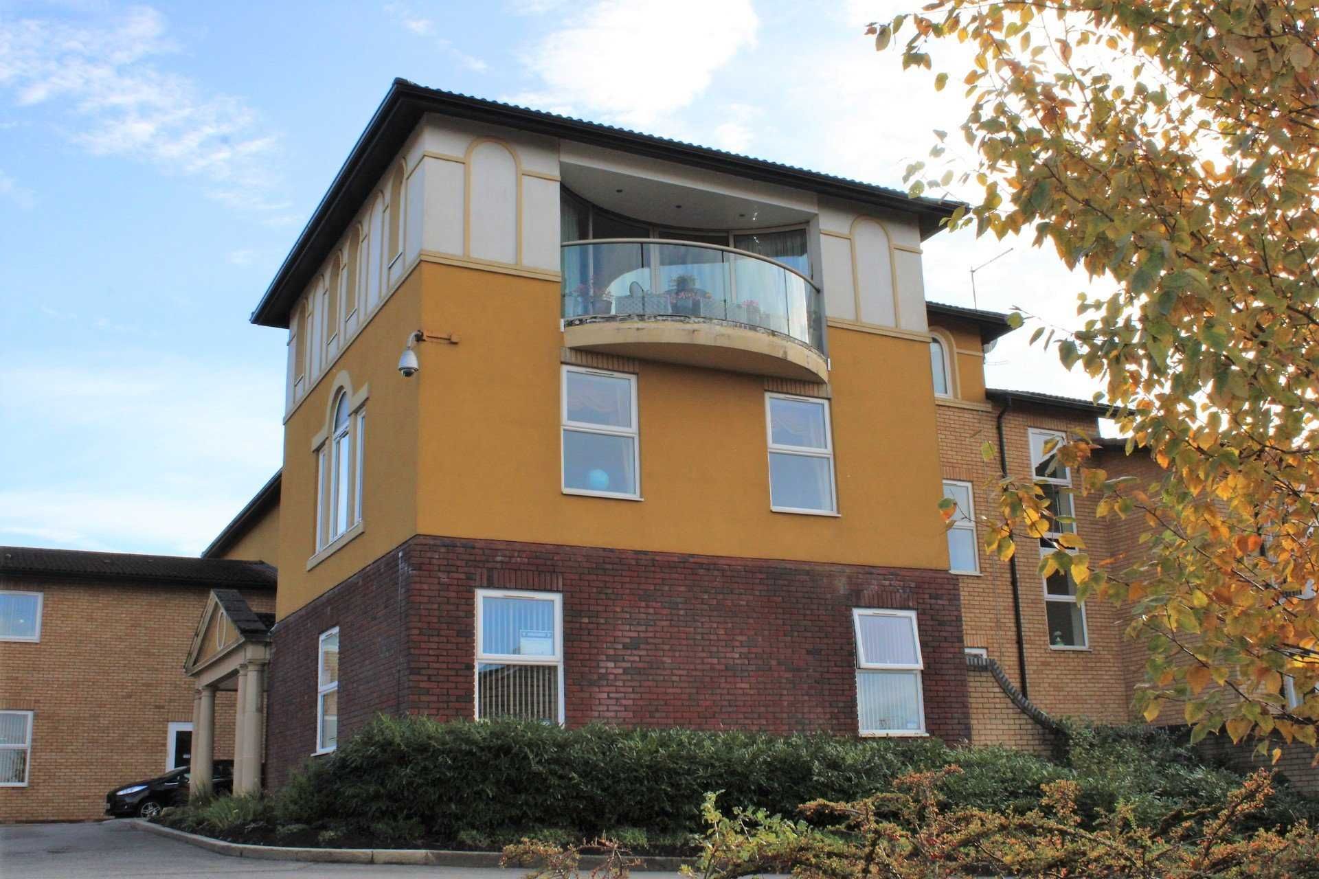 2 bed flat for sale in Sienna Court, Chadderton OL9 Zoopla