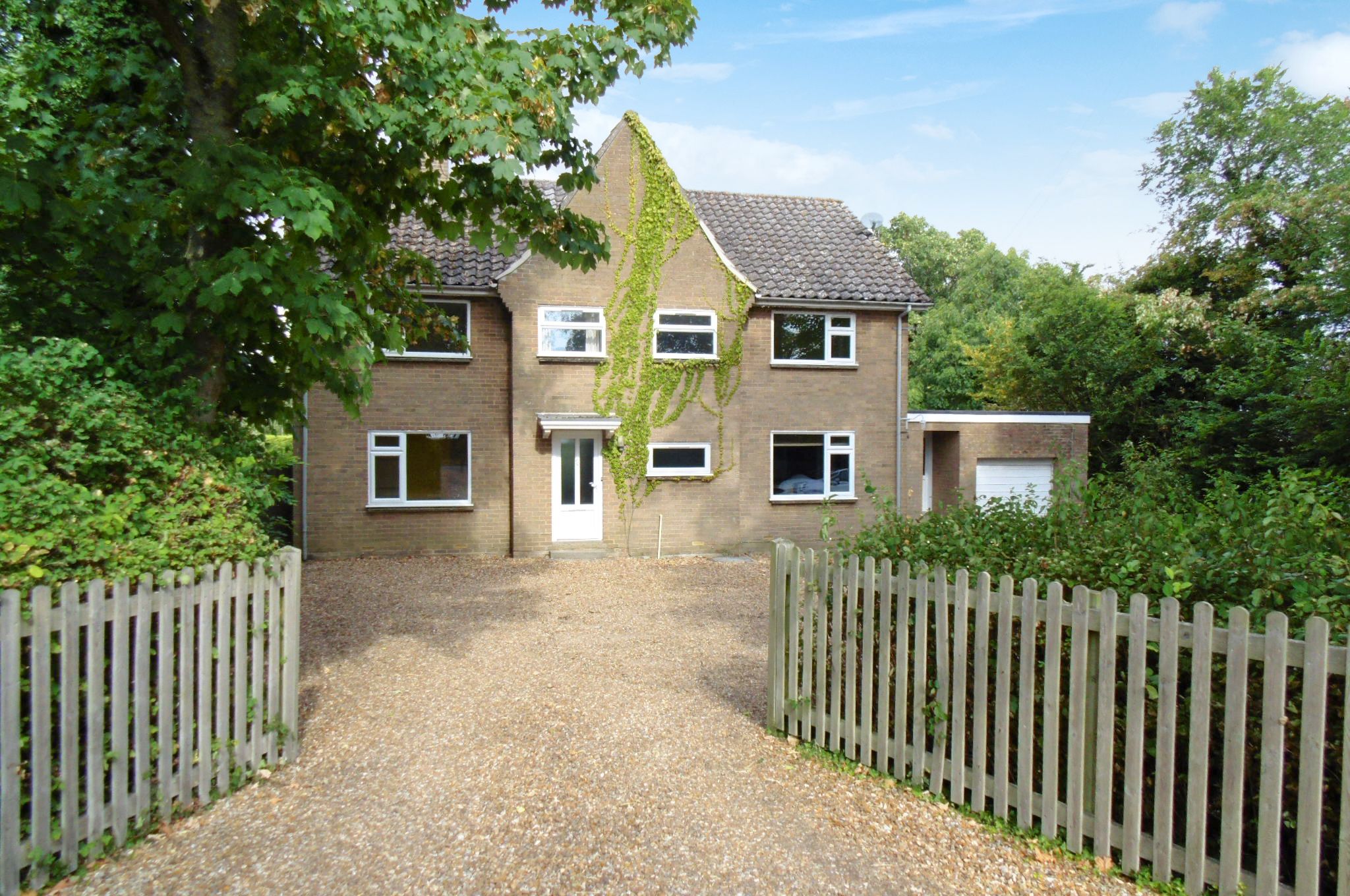 5 bed detached house for sale in Church Road, Keysoe MK44 Zoopla