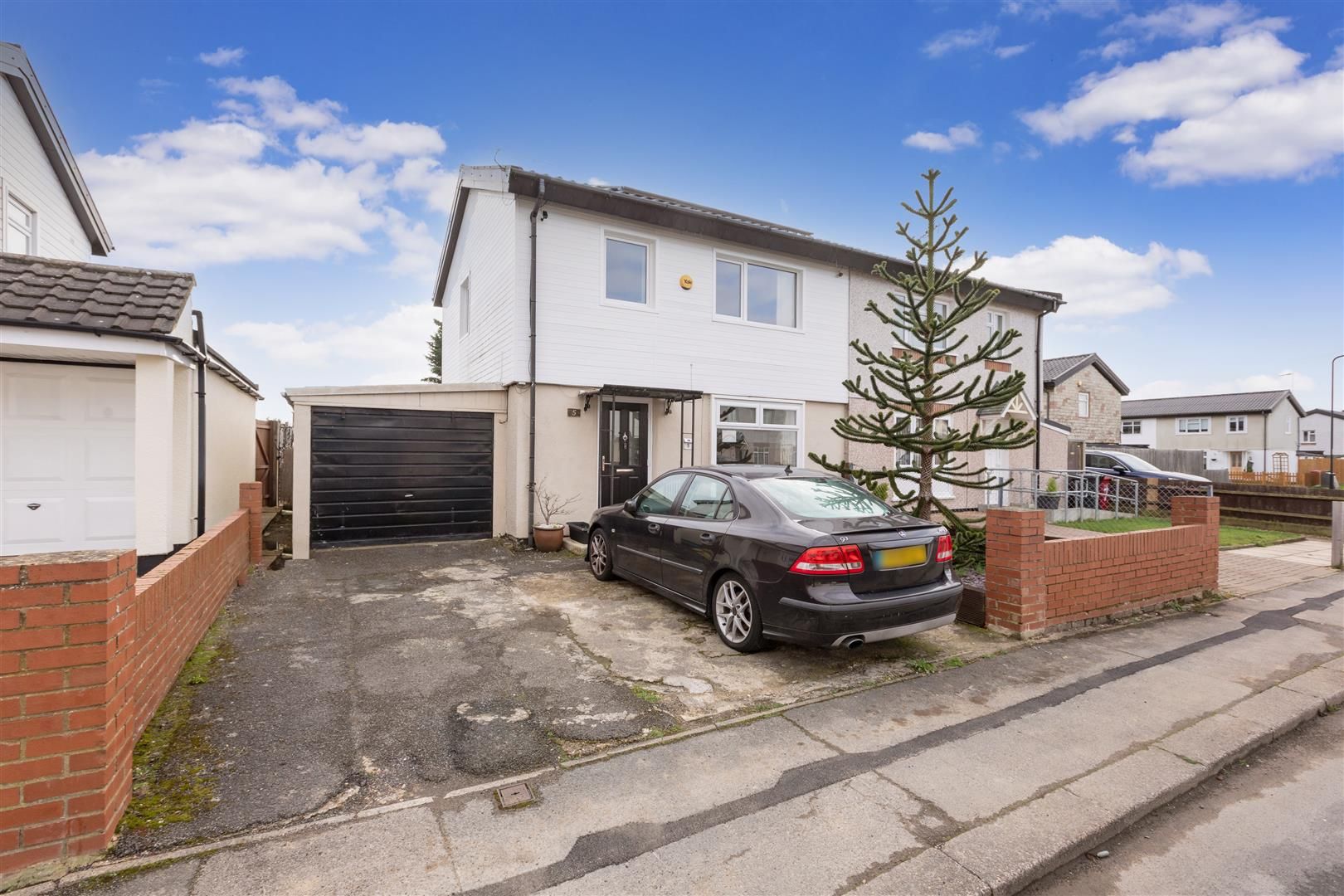 3 bed semidetached house for sale in Ward Gardens, Cippenham, Slough