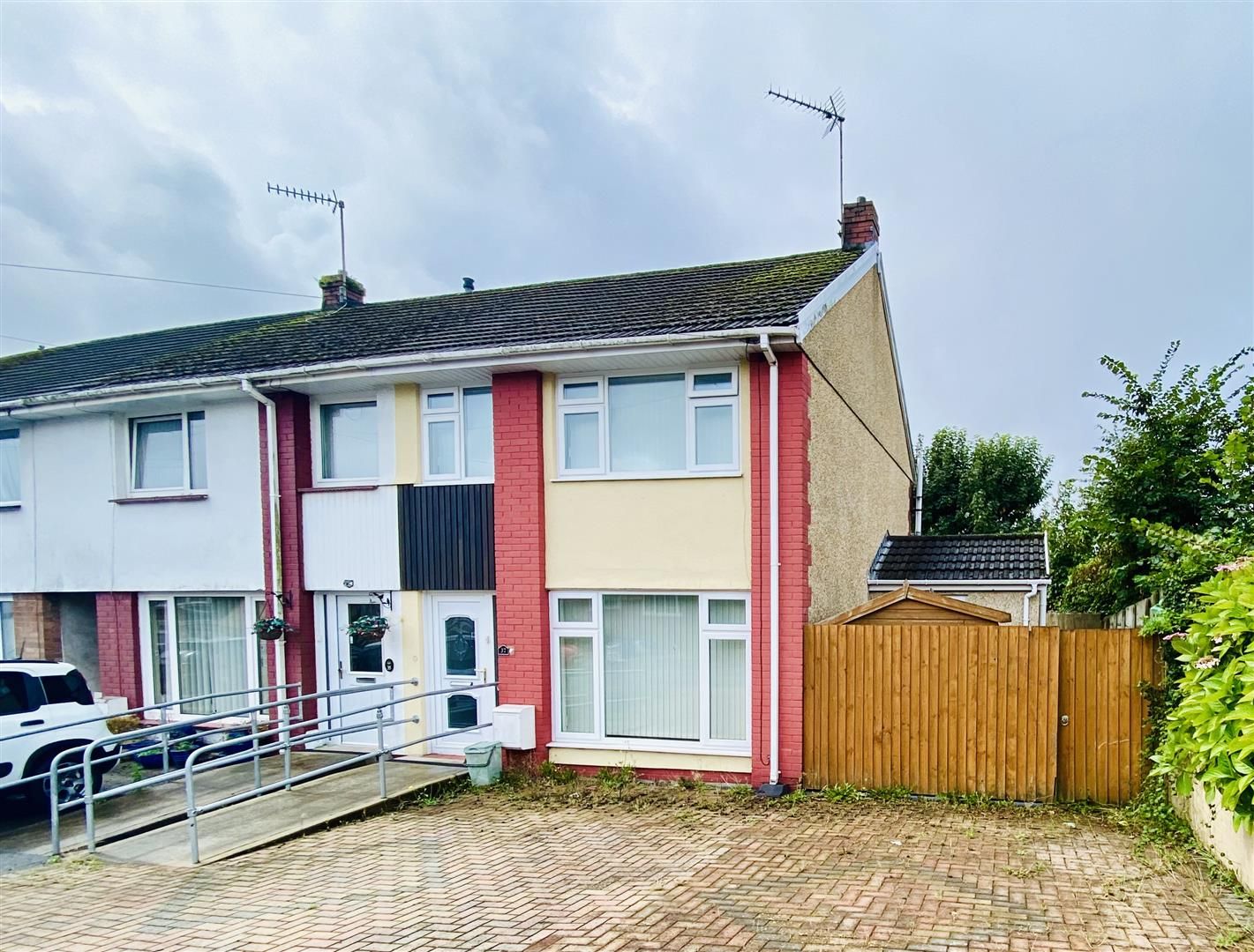3 bed end terrace house for sale in Ash Grove, Killay, Swansea SA2 Zoopla