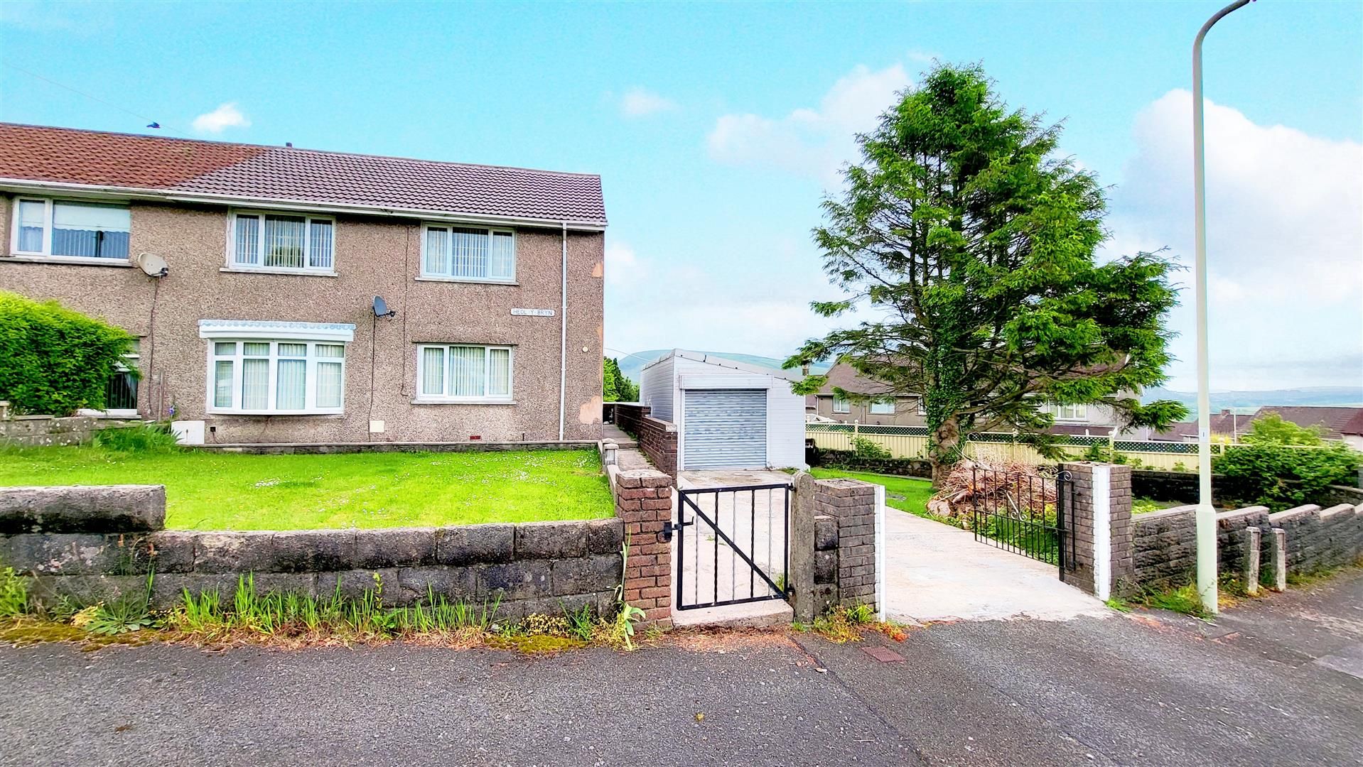 4 bed semidetached house for sale in Heol Y Bryn, Llangynwyd, Maesteg