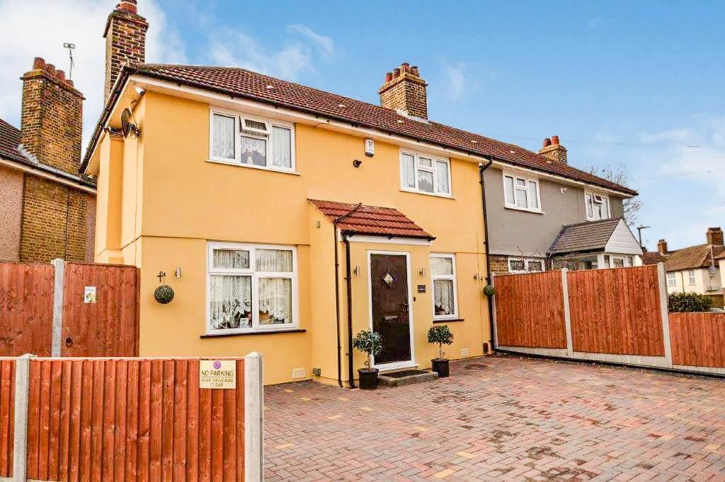 3 bed semidetached house for sale in Lambourne Road, Barking IG11 Zoopla