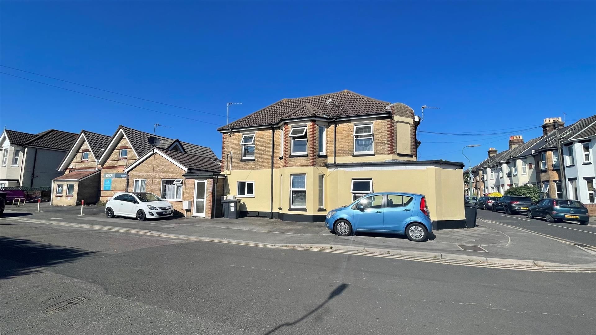 4 bed end terrace house for sale in York Place, Bournemouth BH7 Zoopla