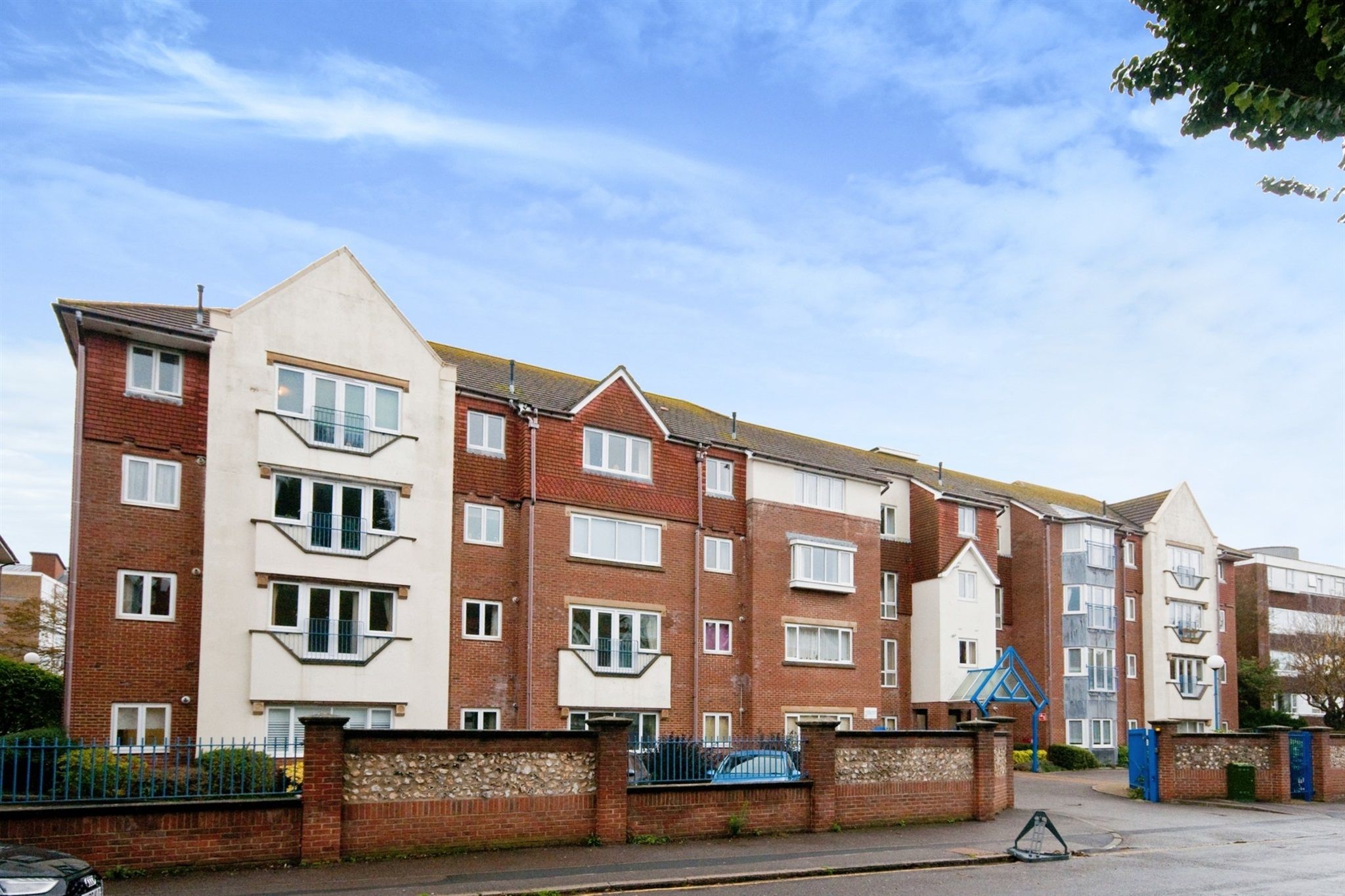 2 bed property for sale in Southfields Road, Eastbourne BN21 Zoopla