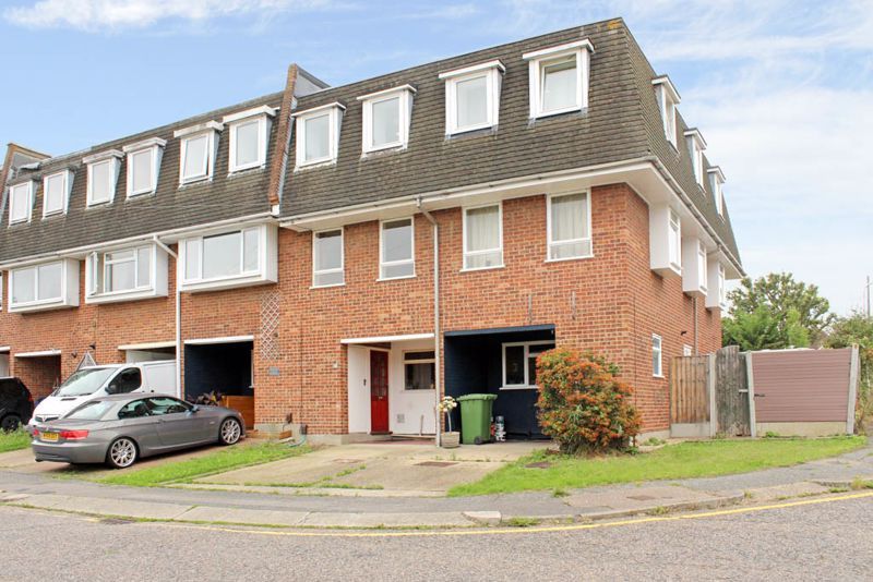 Silver Way, Wickford SS11  