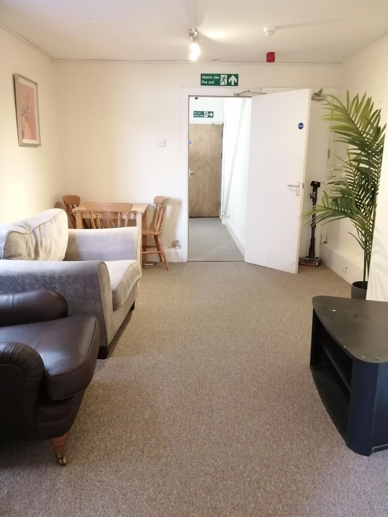 2 bed flat to rent in Eaton Crescent, Uplands, Swansea SA1 Zoopla