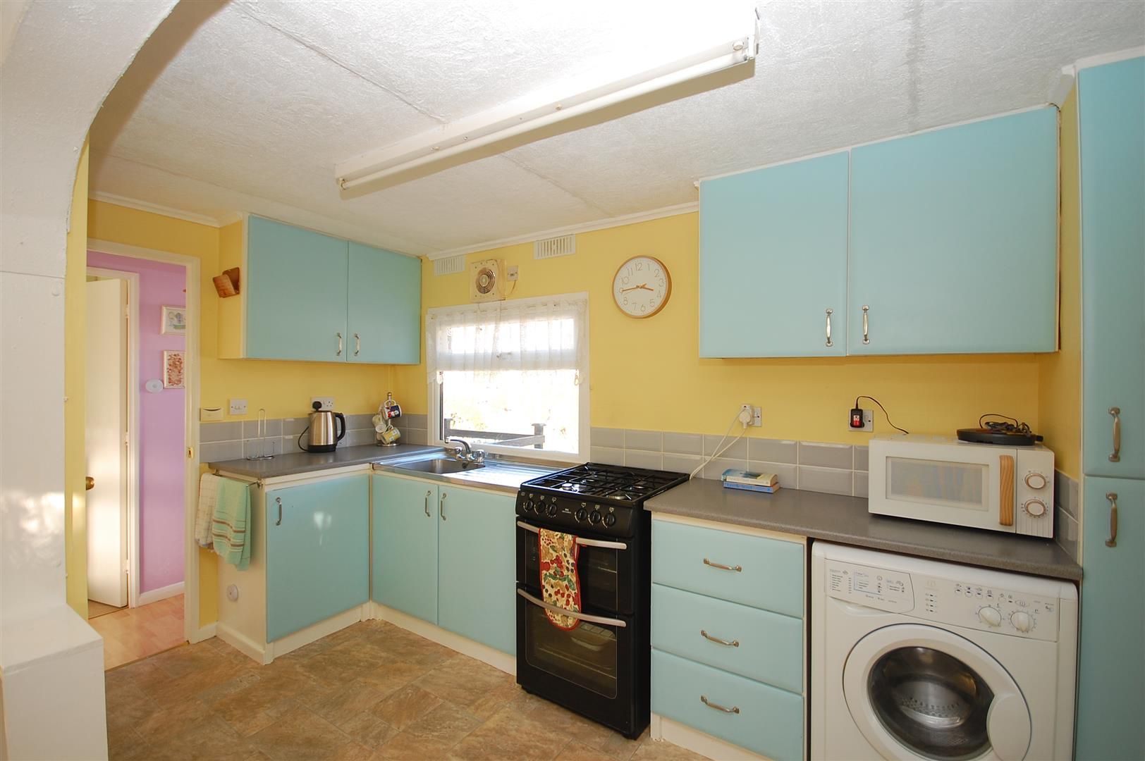 2 bed mobile/park home for sale in Cliff Top Park, Garforth, Leeds LS25