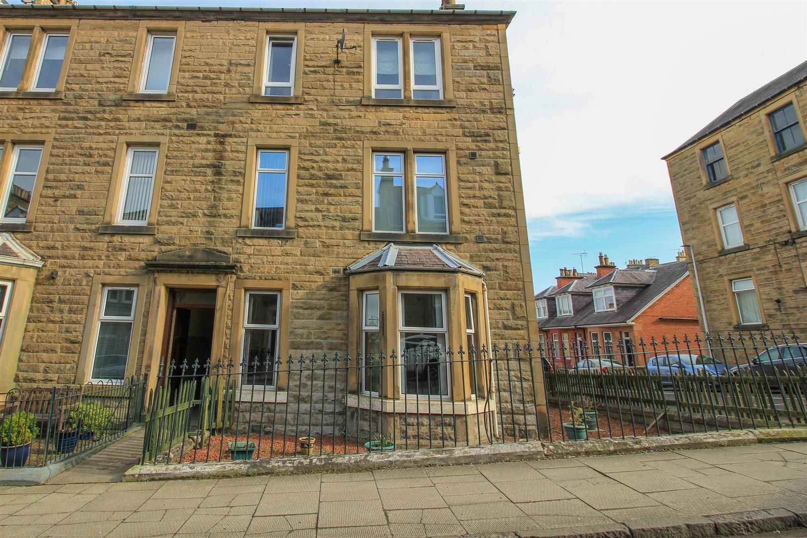 2 bed flat for sale in Beaconsfield Terrace, Hawick TD9 Zoopla