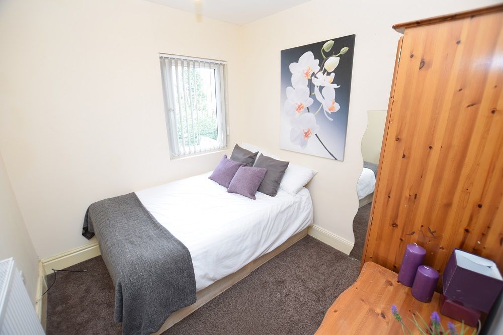 Room to rent in Addison Road, Birmingham B14 Zoopla