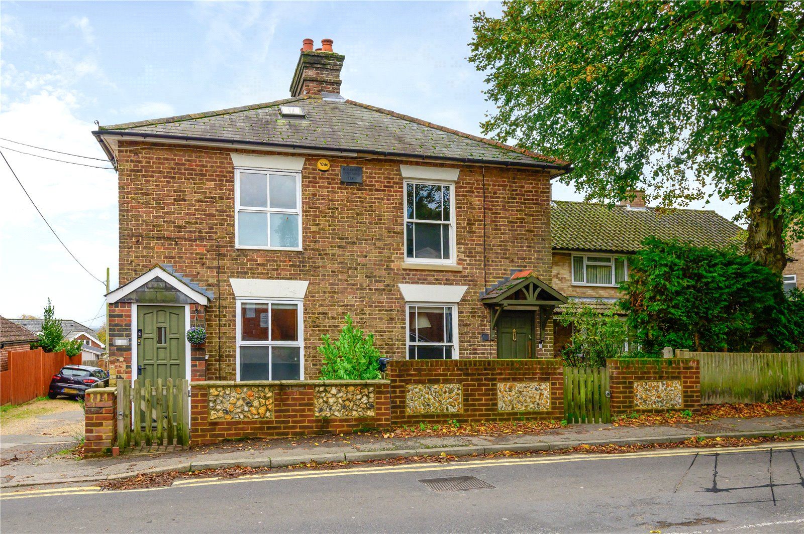 2 bed semidetached house for sale in Upper Hale Road, Farnham, Surrey