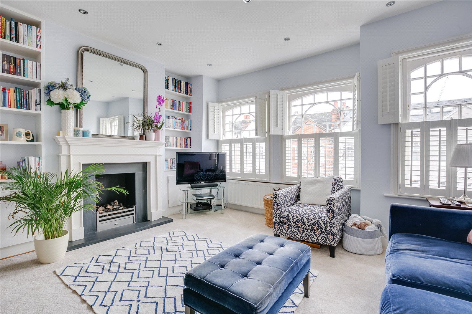 Rosebury Road, Sands End, Fulham, London SW6  