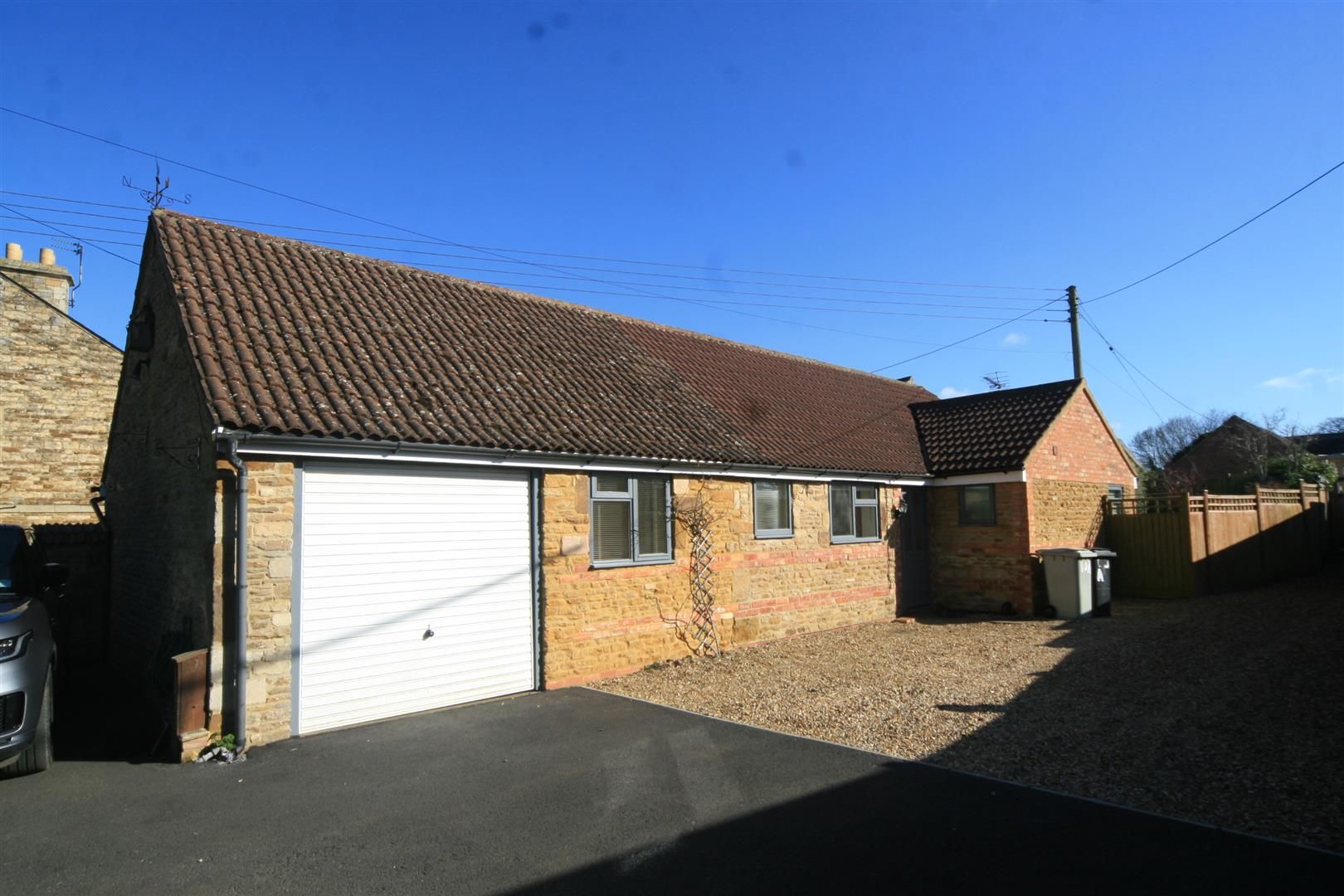 2 bed detached bungalow to rent in Main Road, Glaston, Oakham LE15 Zoopla