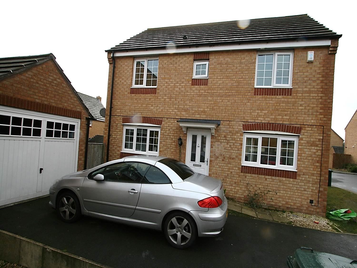 3 bed detached house for sale in Abbeydale Drive, Bradford BD8 Zoopla