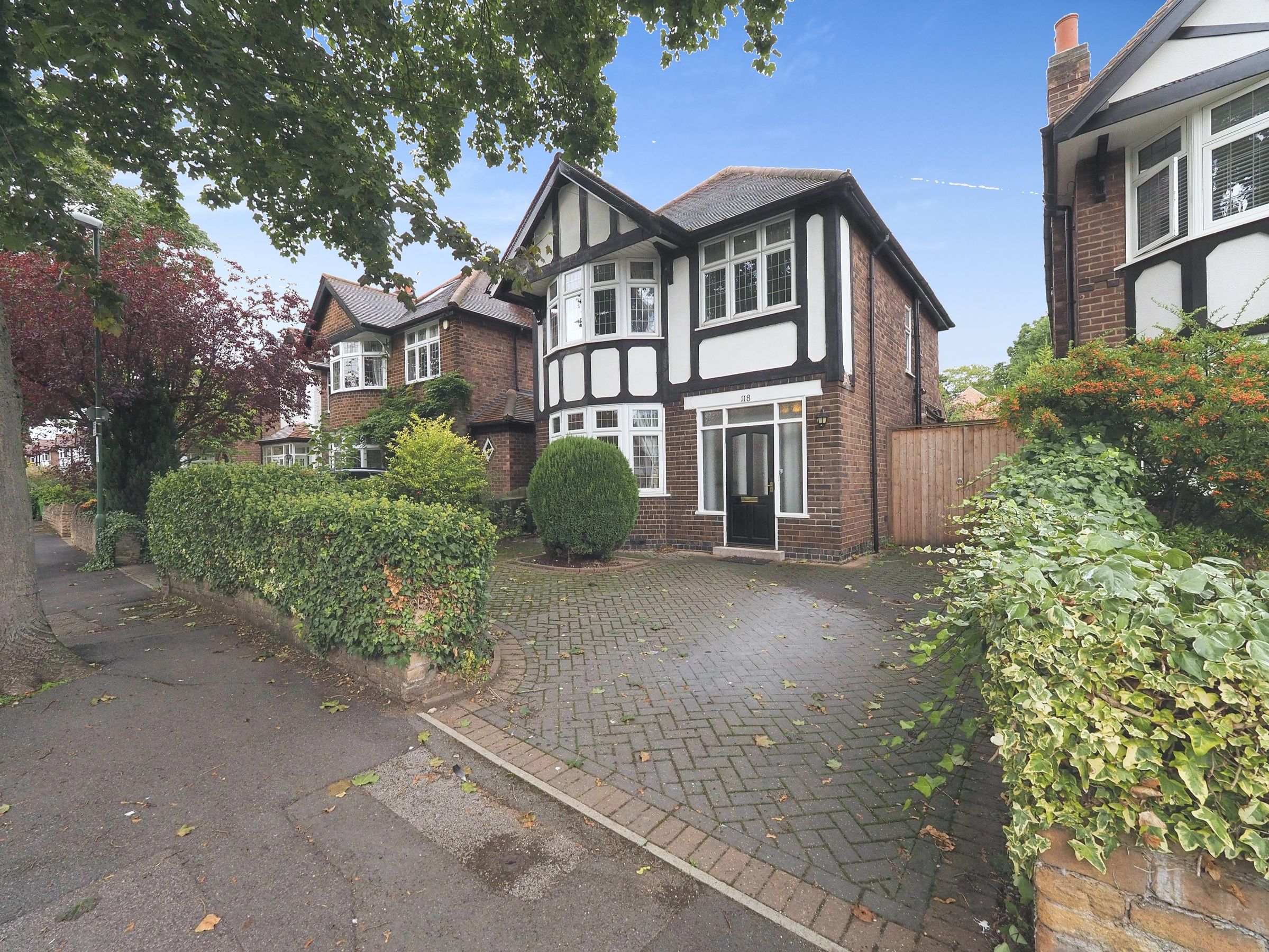 3 bed detached house for sale in Harrow Road, Wollaton, Nottingham NG8
