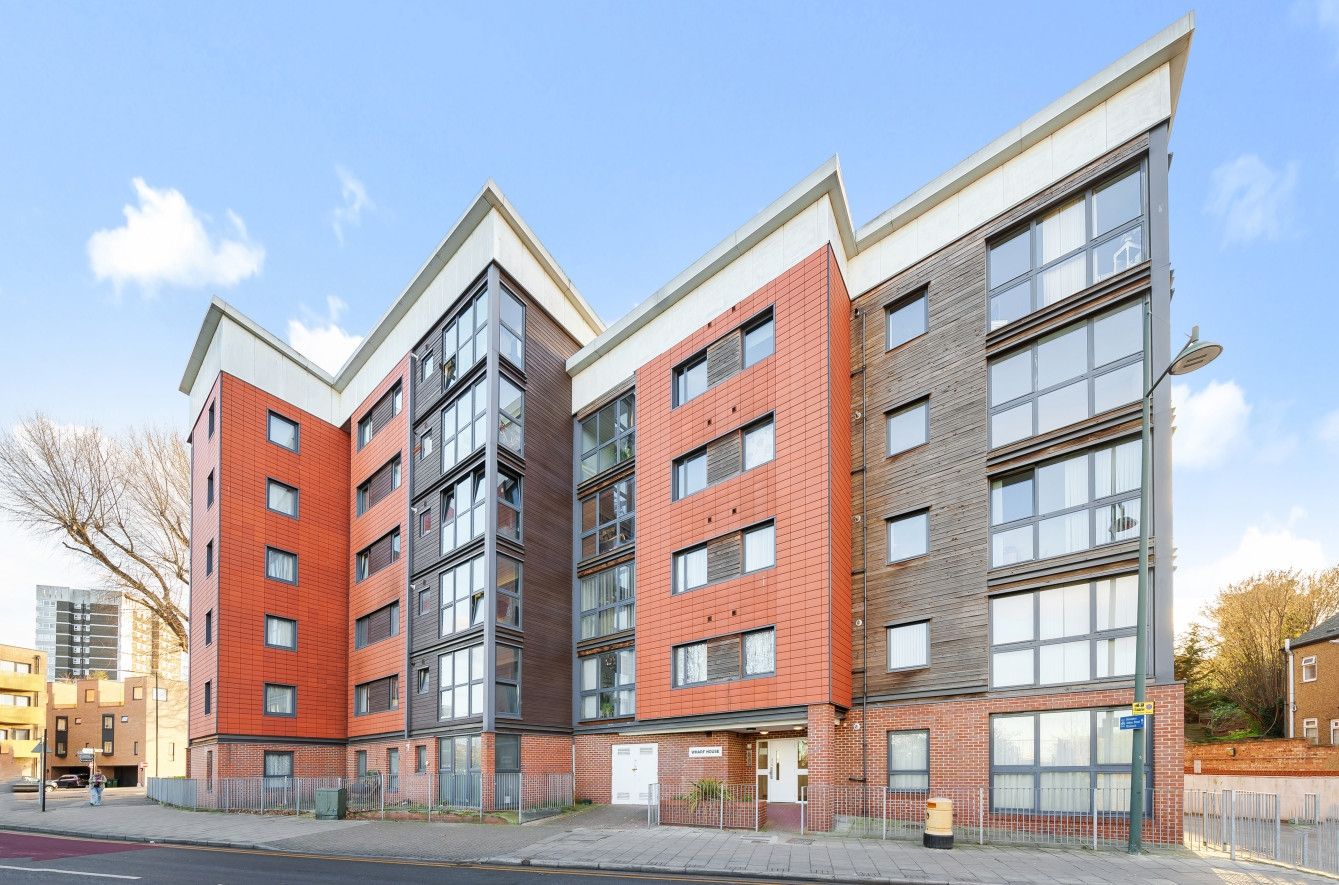 2 bed flat for sale in West Street, Erith DA8 Zoopla