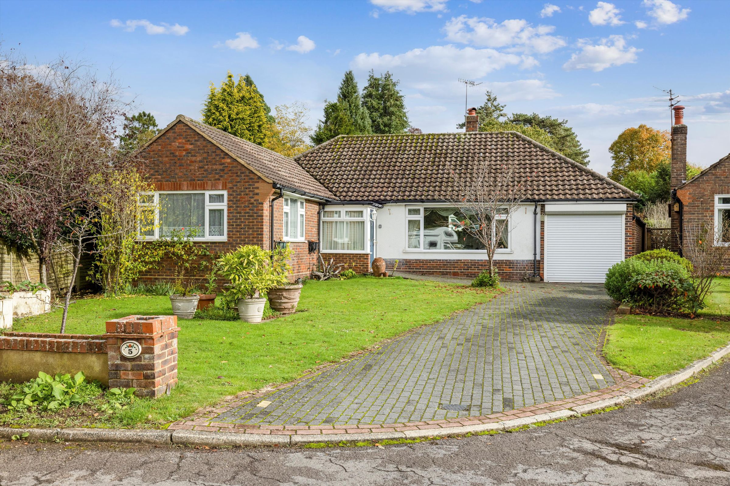 3 bed bungalow for sale in Ashcroft, Shalford, Guildford, Surrey GU4