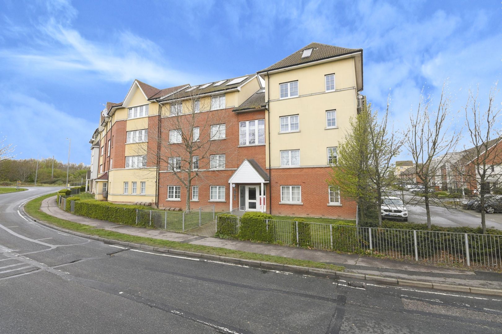 1 bed flat for sale in Gainsborough Close, Basildon SS14 Zoopla