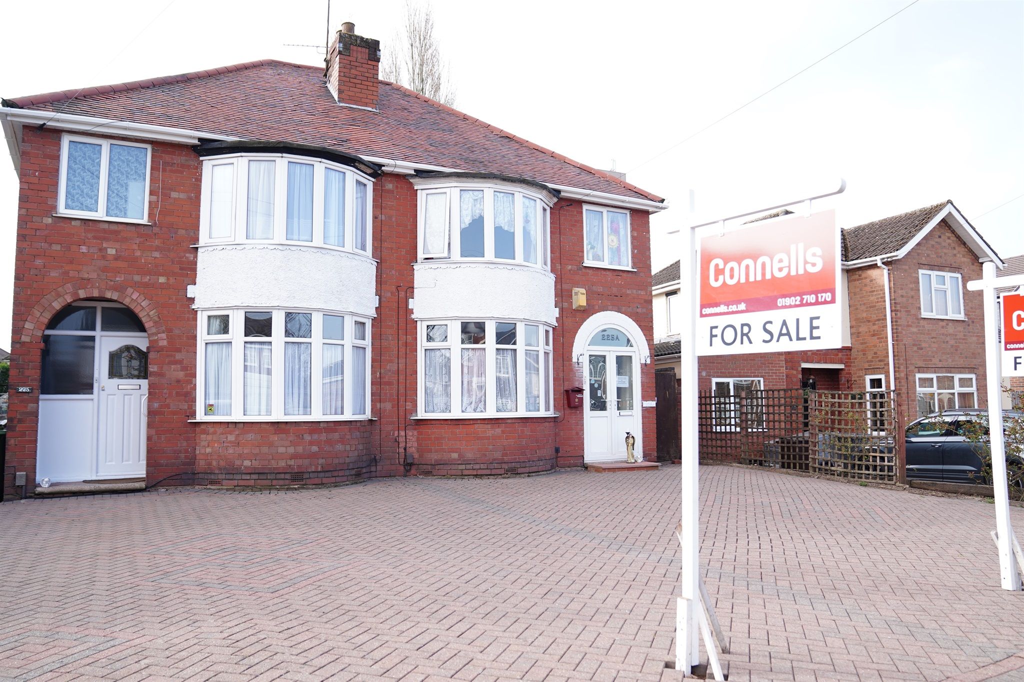 4 bed semidetached house for sale in Trysull Road, Merry Hill