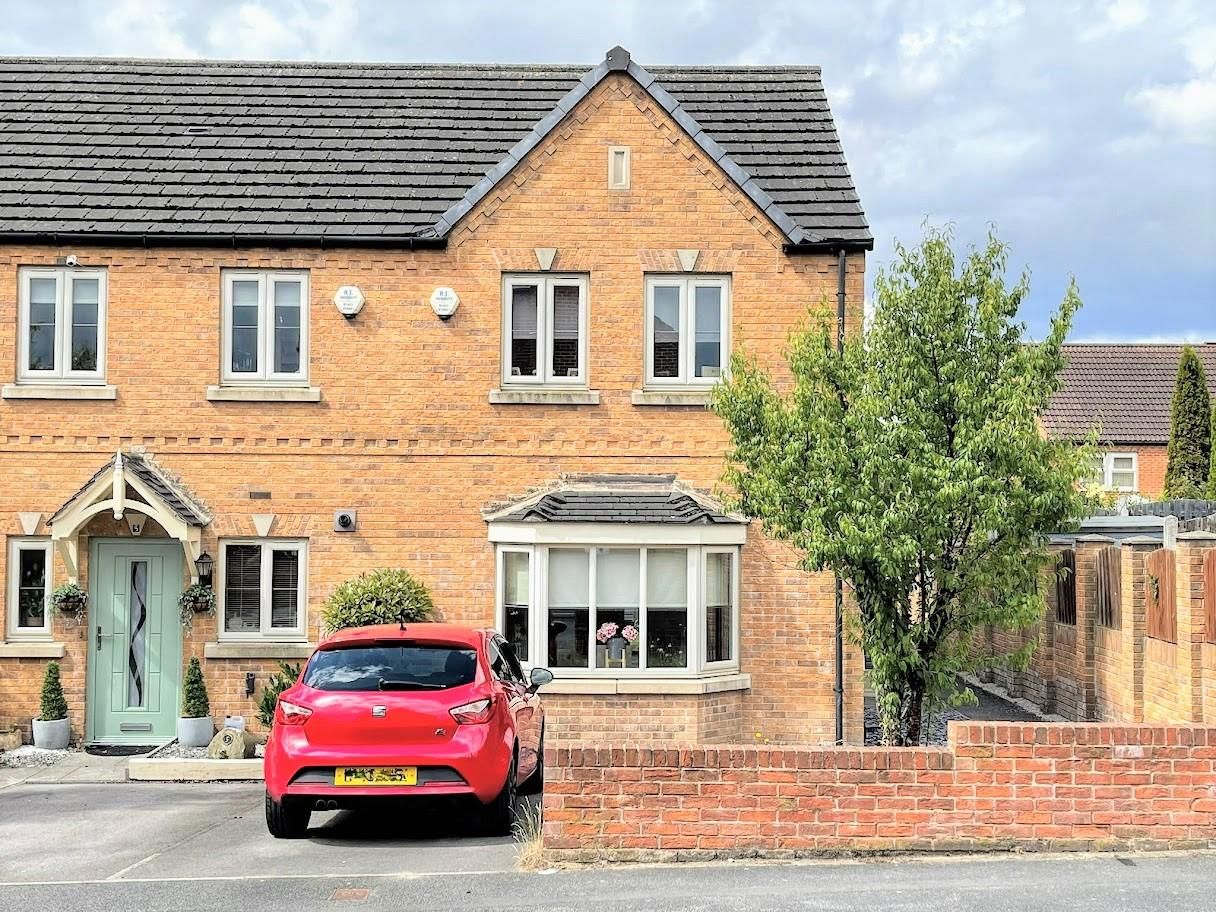 3 bed end terrace house for sale in Shireoaks Way, Barnsley, South