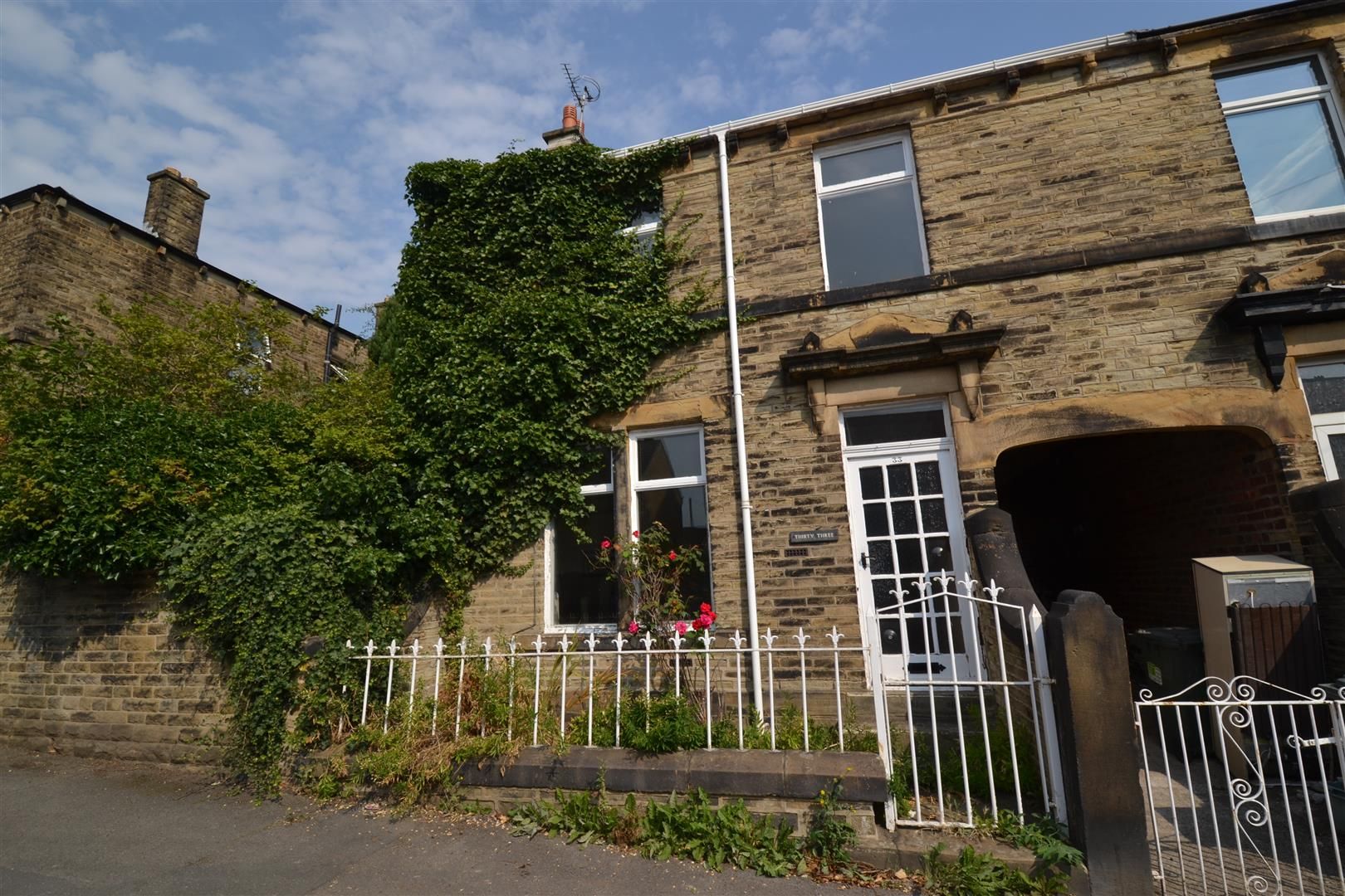 3 bed terraced house for sale in Brooke Street, Gomersal, Cleckheaton