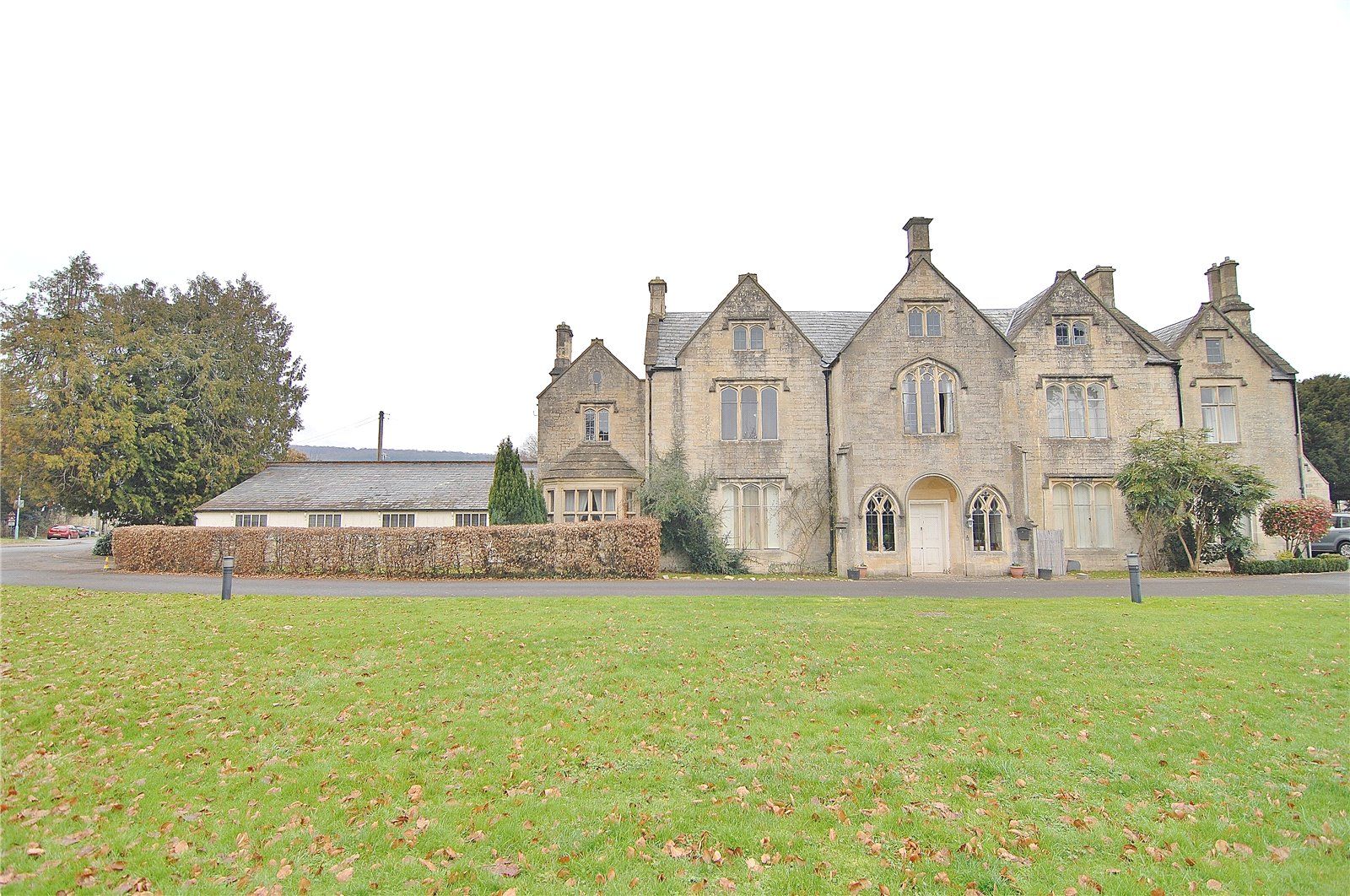 2 bed flat for sale in Upfield Close, Paganhill, Stroud