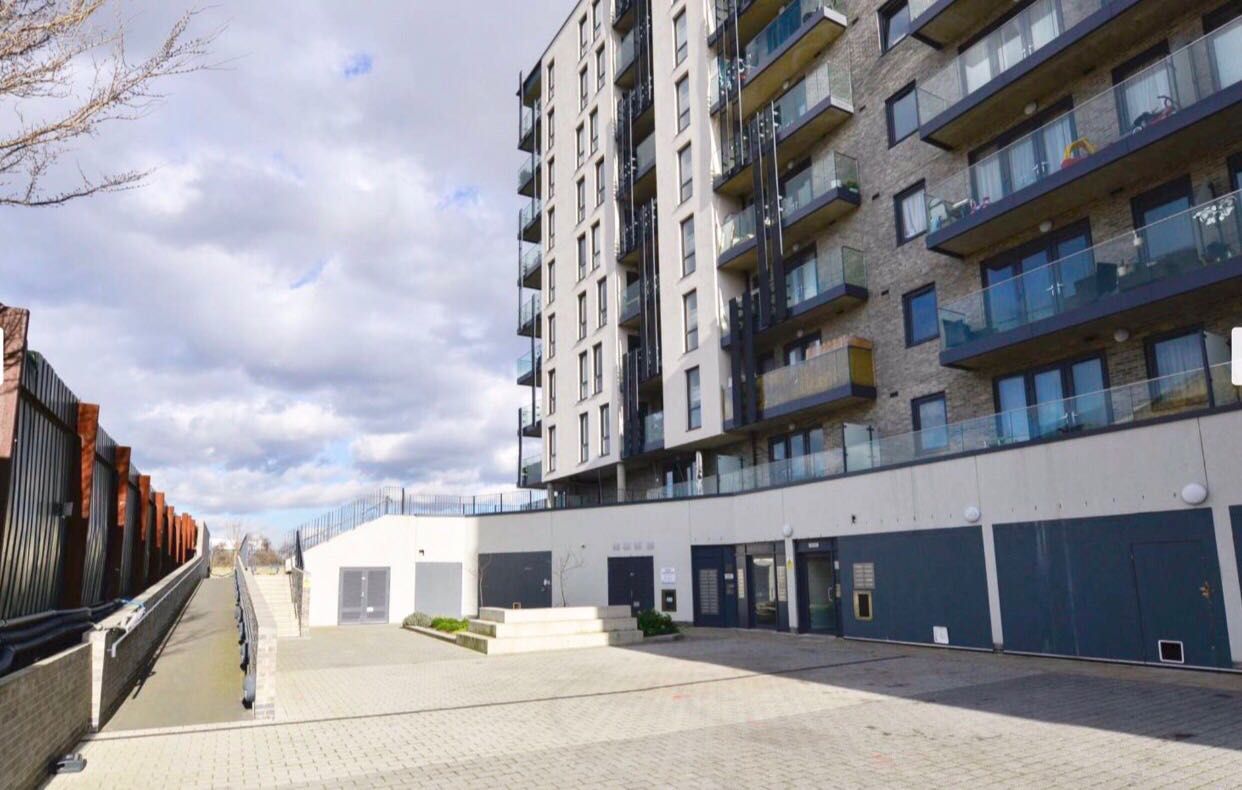 4 bed shared to rent in St Ives Place Devons, London E14